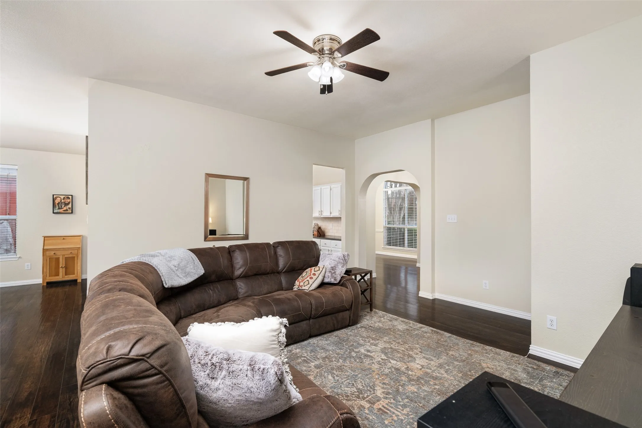 Single Family Residence For Rent in Dallas County , 7501 Caribbean Drive, Rowlett, Texas 75088, 3 Bedroom, 2 Bathroom, 2 Garage spaces, 2,123 Sqft, built in 1992, mls#21374171, Real Estate Agent in Rowlett, Homes For Rent in Dallas county, Homes For Rent in Rowlett, Realtor in Rowlett Texas, Real Estate Brokerage Independent Realty Texas, Luminita Cordes Realtor