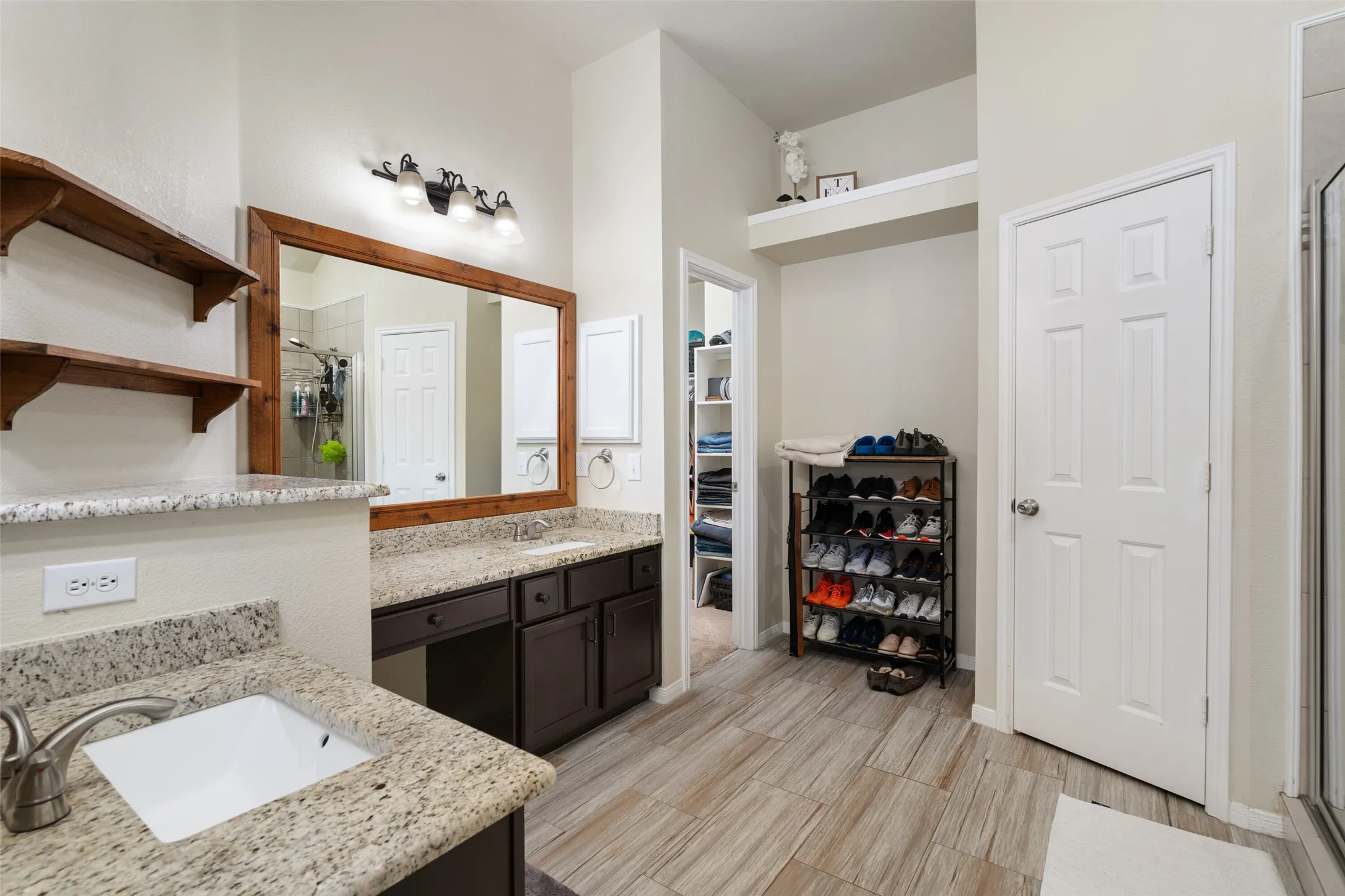 Single Family Residence For Rent in Dallas County , 7501 Caribbean Drive, Rowlett, Texas 75088, 3 Bedroom, 2 Bathroom, 2 Garage spaces, 2,123 Sqft, built in 1992, mls#21374171, Real Estate Agent in Rowlett, Homes For Rent in Dallas county, Homes For Rent in Rowlett, Realtor in Rowlett Texas, Real Estate Brokerage Independent Realty Texas, Luminita Cordes Realtor