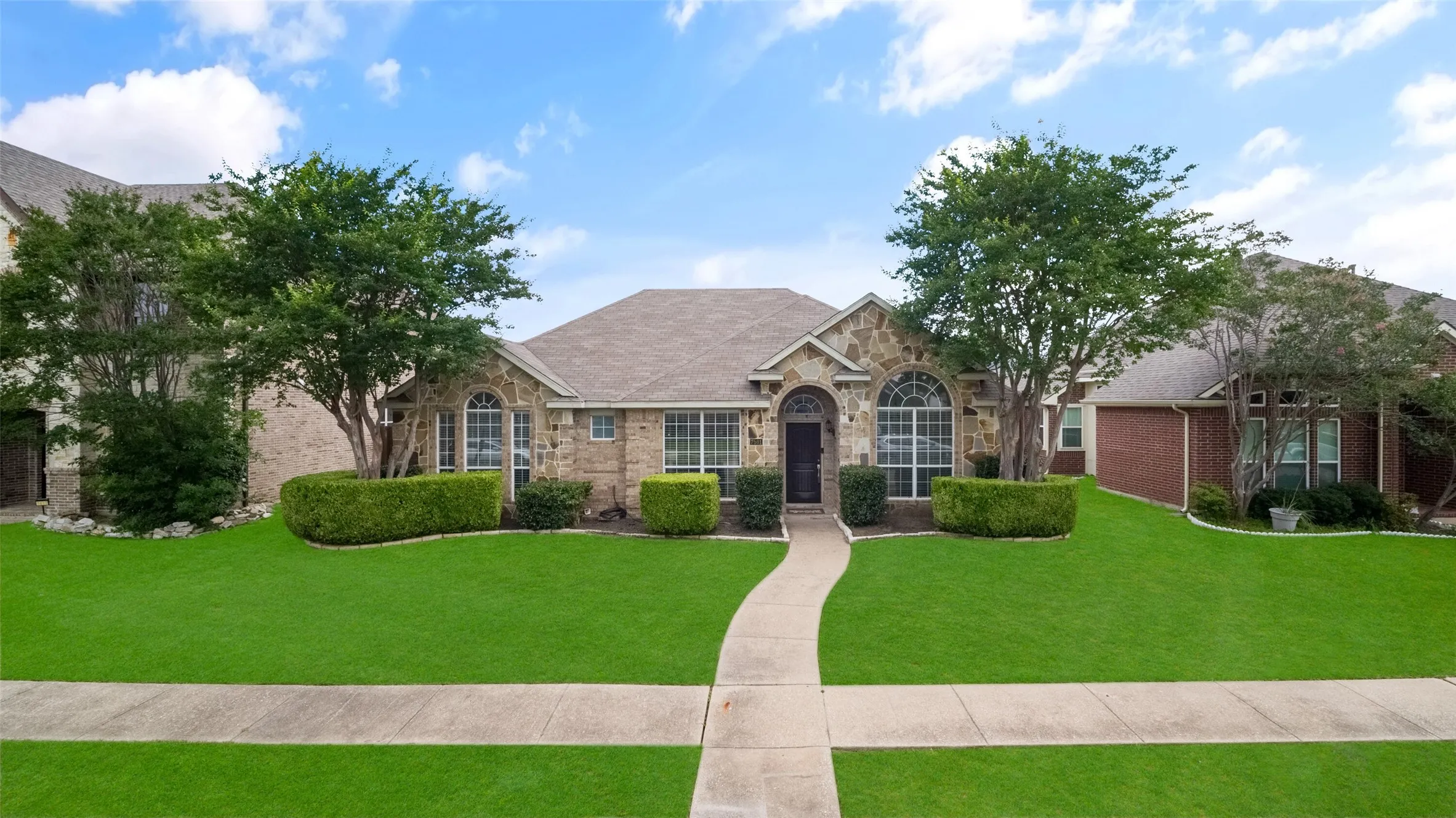 Single Family Residence For Rent in Dallas County , 7501 Caribbean Drive, Rowlett, Texas 75088, 3 Bedroom, 2 Bathroom, 2 Garage spaces, 2,123 Sqft, built in 1992, mls#21374171, Real Estate Agent in Rowlett, Homes For Rent in Dallas county, Homes For Rent in Rowlett, Realtor in Rowlett Texas, Real Estate Brokerage Independent Realty Texas, Luminita Cordes Realtor