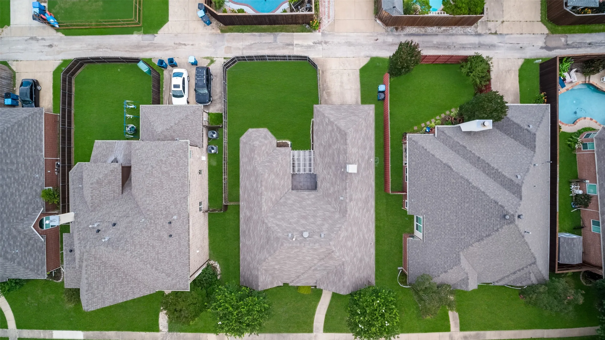 Single Family Residence For Rent in Dallas County , 7501 Caribbean Drive, Rowlett, Texas 75088, 3 Bedroom, 2 Bathroom, 2 Garage spaces, 2,123 Sqft, built in 1992, mls#21374171, Real Estate Agent in Rowlett, Homes For Rent in Dallas county, Homes For Rent in Rowlett, Realtor in Rowlett Texas, Real Estate Brokerage Independent Realty Texas, Luminita Cordes Realtor