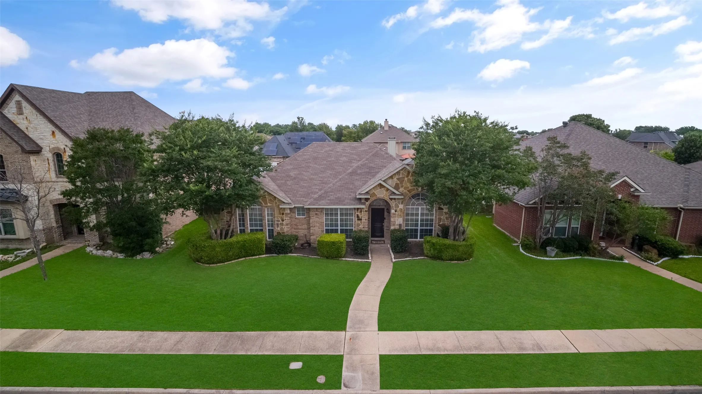 Single Family Residence For Rent in Dallas County , 7501 Caribbean Drive, Rowlett, Texas 75088, 3 Bedroom, 2 Bathroom, 2 Garage spaces, 2,123 Sqft, built in 1992, mls#21374171, Real Estate Agent in Rowlett, Homes For Rent in Dallas county, Homes For Rent in Rowlett, Realtor in Rowlett Texas, Real Estate Brokerage Independent Realty Texas, Luminita Cordes Realtor