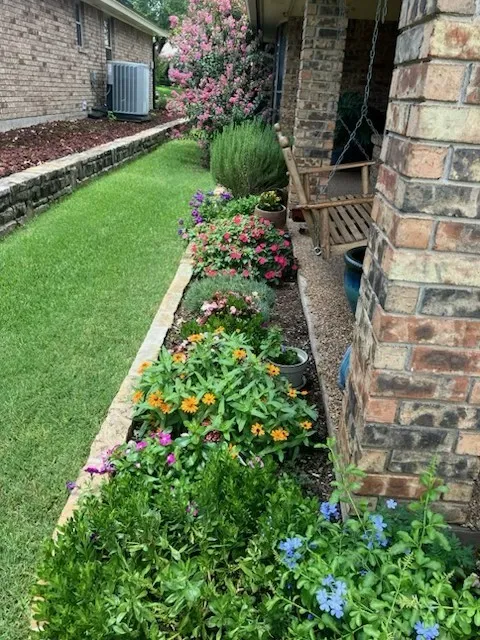 More landscape beds during the Spring time! So pretty!