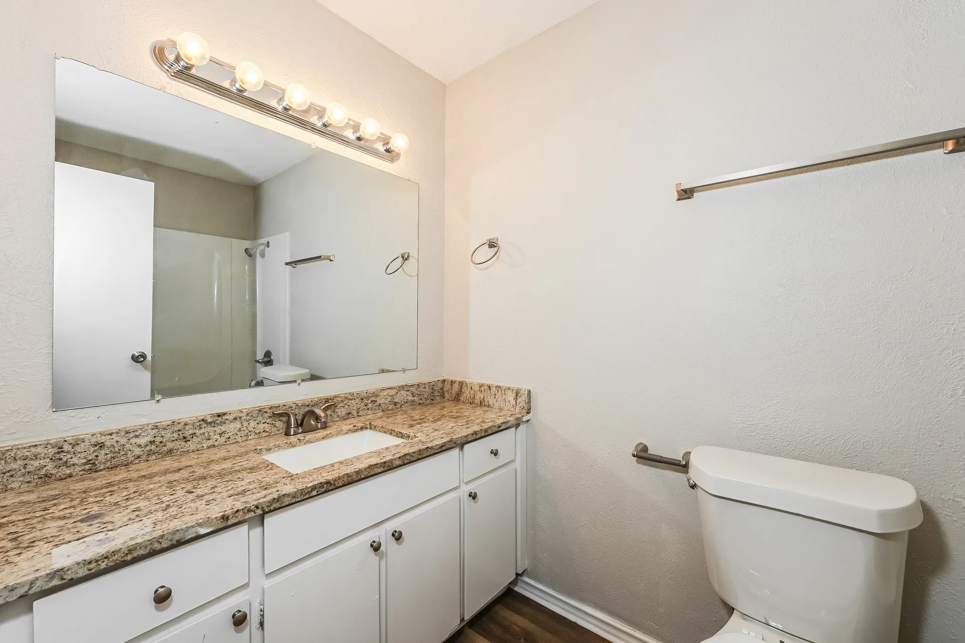 Single Family Residence For Rent in Dallas County , 7225 Harold Walker Drive, Dallas, Texas 75241, 4 Bedroom, 2 Bathroom, Garage spaces, 1,038 Sqft, built in 1971, mls#21374209, Real Estate Agent in Dallas, Homes For Rent in Dallas county, Homes For Rent in Dallas, Realtor in Dallas Texas, Real Estate Brokerage Independent Realty Texas, Luminita Cordes Realtor