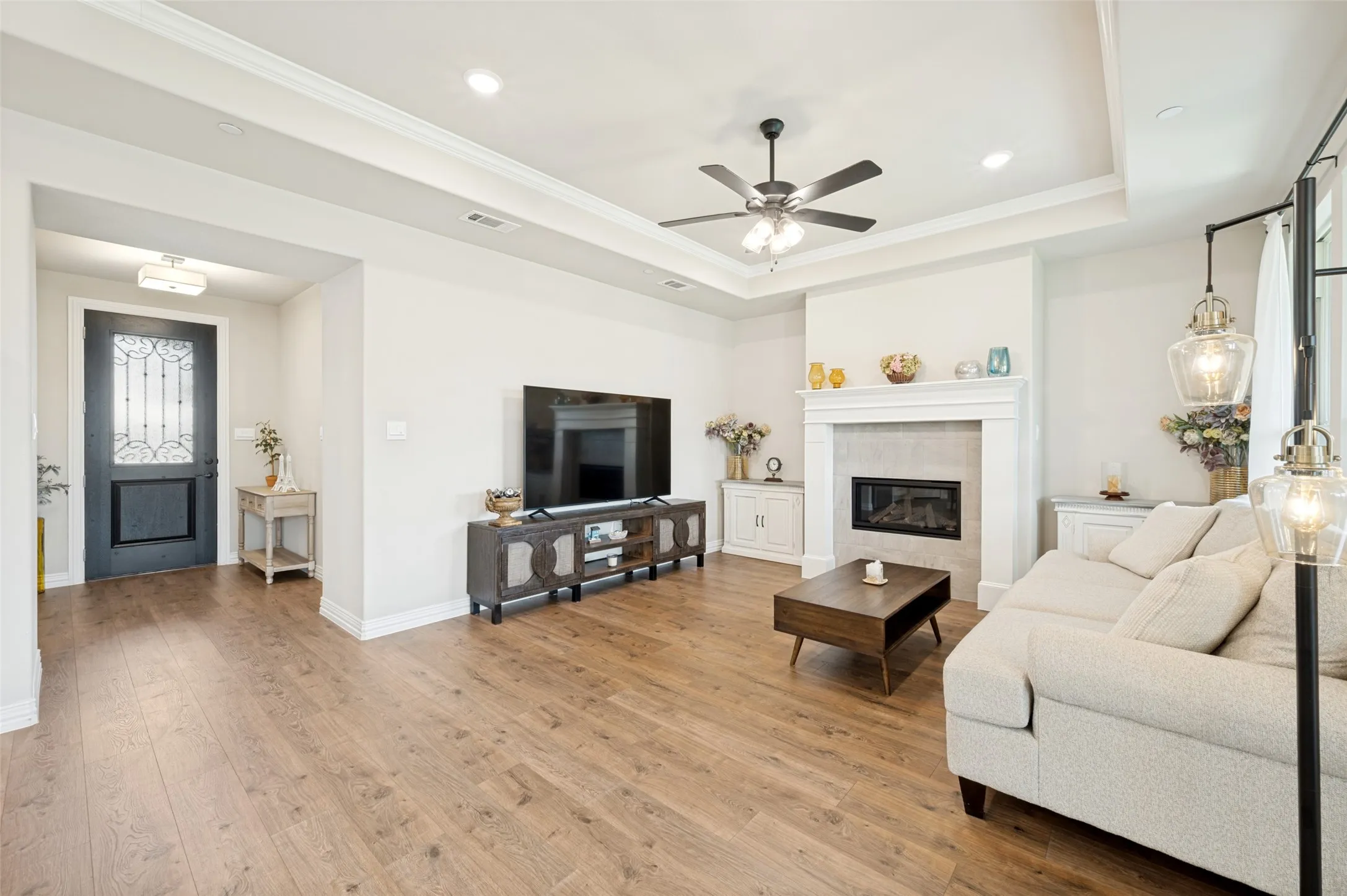 Single Family Residence For Sale in Collin County , 4300 Carrera Drive, Prosper, Texas 75078, 2 Bedroom, 2 Bathroom, 2 Garage spaces, 1,641 Sqft, built in 2024, mls#21373854, Real Estate Agent in Prosper, Homes For Sale in Collin county, Homes For Sale in Prosper, Realtor in Prosper Texas, Real Estate Brokerage Independent Realty Texas, Luminita Cordes Realtor
