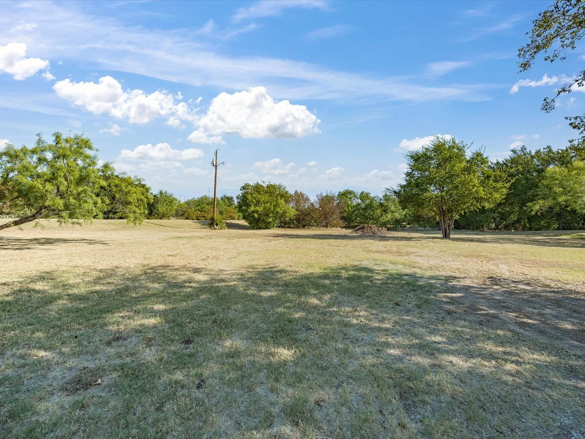 Single Family Residence For Sale in Young County , 584 HWY 16 N, Graham, Texas 76450, 3 Bedroom, 2 Bathroom, Garage spaces, 1,856 Sqft, built in 1965, mls#21370748, Real Estate Agent in Graham, Homes For Sale in Young county, Homes For Sale in Graham, Realtor in Graham Texas, Real Estate Brokerage Independent Realty Texas, Luminita Cordes Realtor