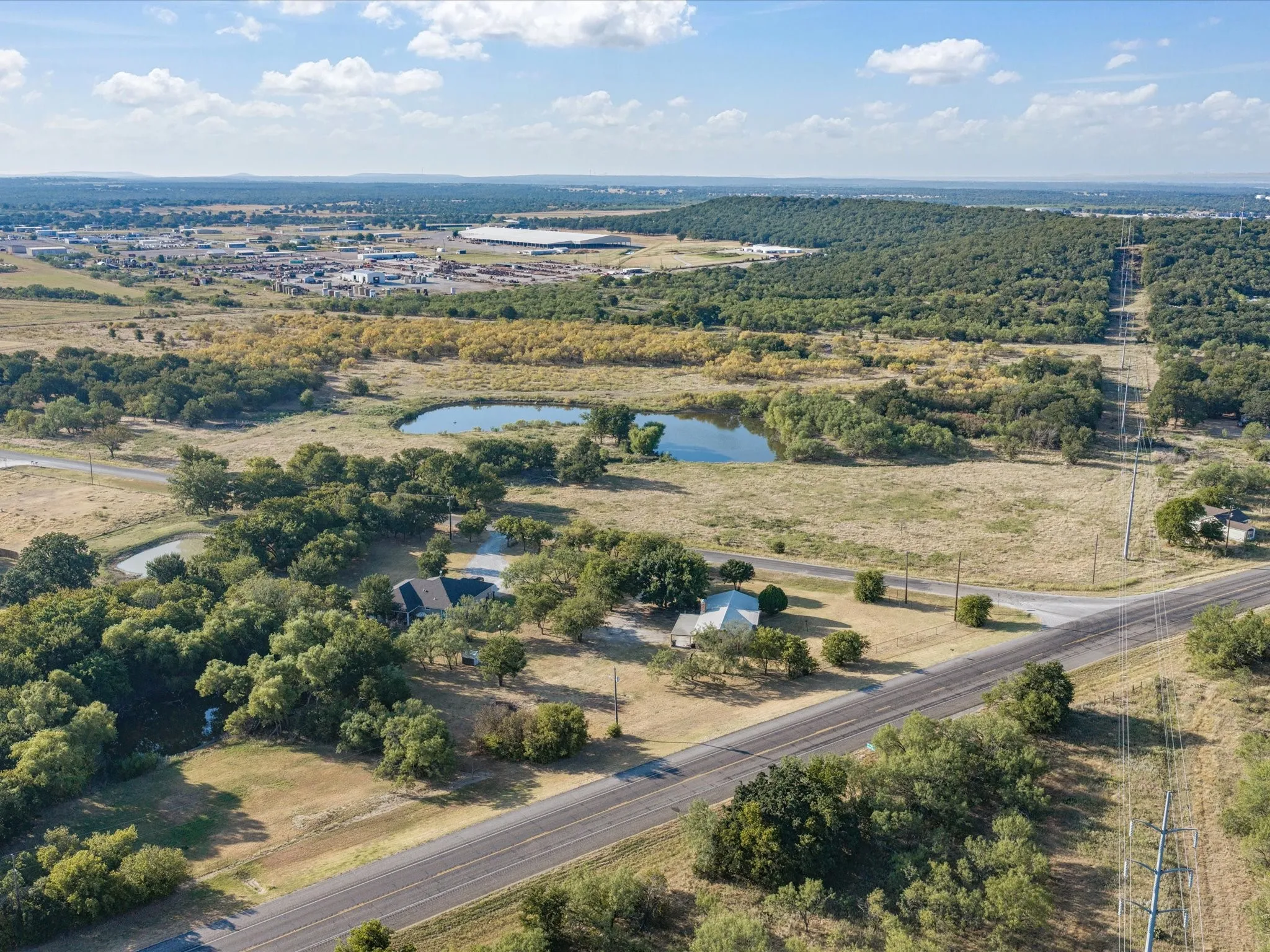Single Family Residence For Sale in Young County , 584 HWY 16 N, Graham, Texas 76450, 3 Bedroom, 2 Bathroom, Garage spaces, 1,856 Sqft, built in 1965, mls#21370748, Real Estate Agent in Graham, Homes For Sale in Young county, Homes For Sale in Graham, Realtor in Graham Texas, Real Estate Brokerage Independent Realty Texas, Luminita Cordes Realtor