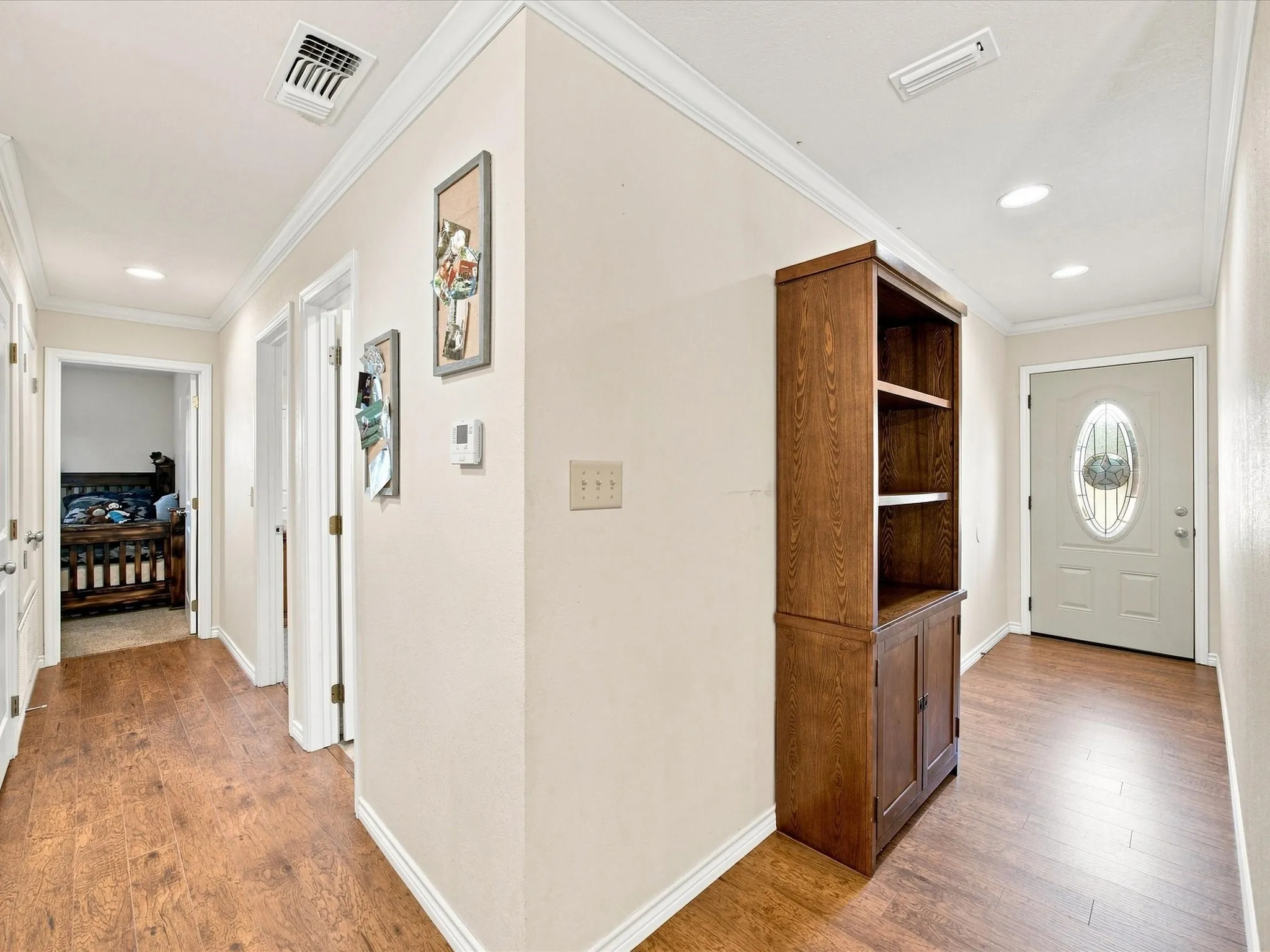 Single Family Residence For Sale in Young County , 584 HWY 16 N, Graham, Texas 76450, 3 Bedroom, 2 Bathroom, Garage spaces, 1,856 Sqft, built in 1965, mls#21370748, Real Estate Agent in Graham, Homes For Sale in Young county, Homes For Sale in Graham, Realtor in Graham Texas, Real Estate Brokerage Independent Realty Texas, Luminita Cordes Realtor