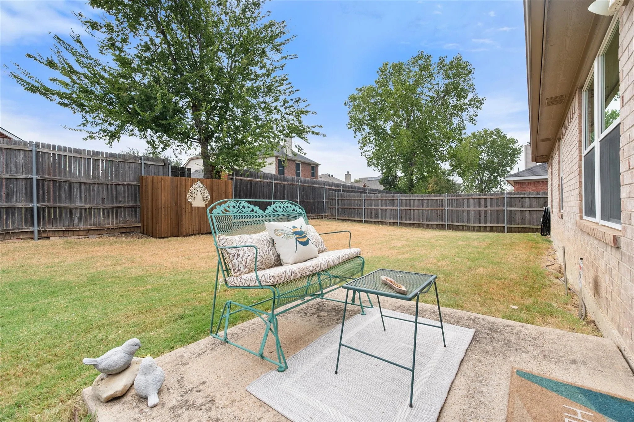 Single Family Residence For Sale in Tarrant County , 2708 Jennie Wells Drive, Mansfield, Texas 76063, 3 Bedroom, 2 Bathroom, 2 Garage spaces, 1,357 Sqft, built in 1999, mls#21373732, Real Estate Agent in Mansfield, Homes For Sale in Tarrant county, Homes For Sale in Mansfield, Realtor in Mansfield Texas, Real Estate Brokerage Independent Realty Texas, Luminita Cordes Realtor