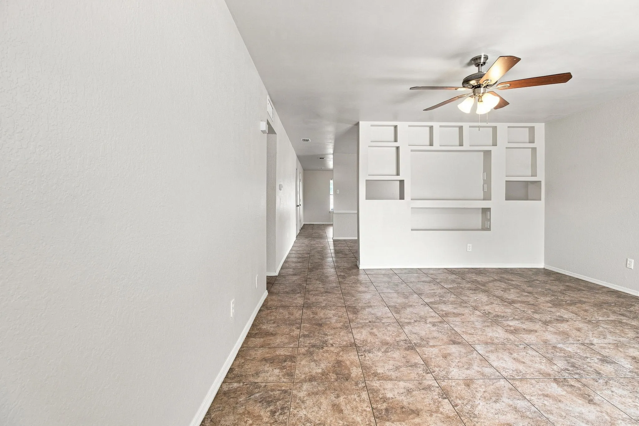 Single Family Residence For Sale in Dallas County , 3914 Wheelwright Drive, Garland, Texas 75044, 3 Bedroom, 2 Bathroom, 2 Garage spaces, 1,540 Sqft, built in 1985, mls#21373448, Real Estate Agent in Garland, Homes For Sale in Dallas county, Homes For Sale in Garland, Realtor in Garland Texas, Real Estate Brokerage Independent Realty Texas, Luminita Cordes Realtor