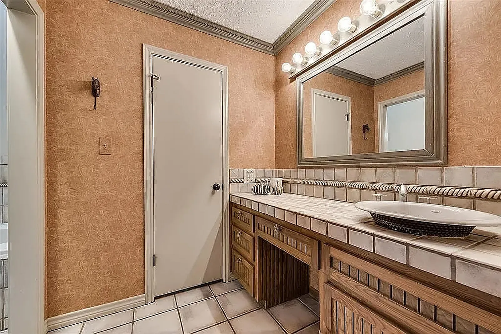 Single Family Residence For Sale in Freestone County , 740 W FM 27, Streetman, Texas 75859, 3 Bedroom, 3 Bathroom, Garage spaces, 3,102 Sqft, built in 1980, mls#21374181, Real Estate Agent in Streetman, Homes For Sale in Freestone county, Homes For Sale in Streetman, Realtor in Streetman Texas, Real Estate Brokerage Independent Realty Texas, Luminita Cordes Realtor