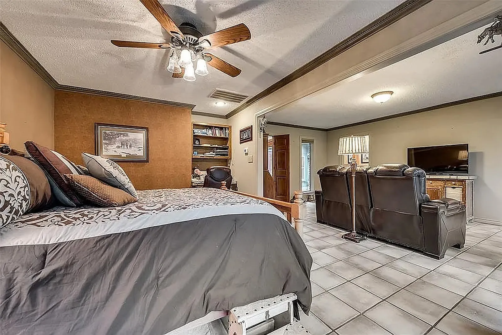 Single Family Residence For Sale in Freestone County , 740 W FM 27, Streetman, Texas 75859, 3 Bedroom, 3 Bathroom, Garage spaces, 3,102 Sqft, built in 1980, mls#21374181, Real Estate Agent in Streetman, Homes For Sale in Freestone county, Homes For Sale in Streetman, Realtor in Streetman Texas, Real Estate Brokerage Independent Realty Texas, Luminita Cordes Realtor