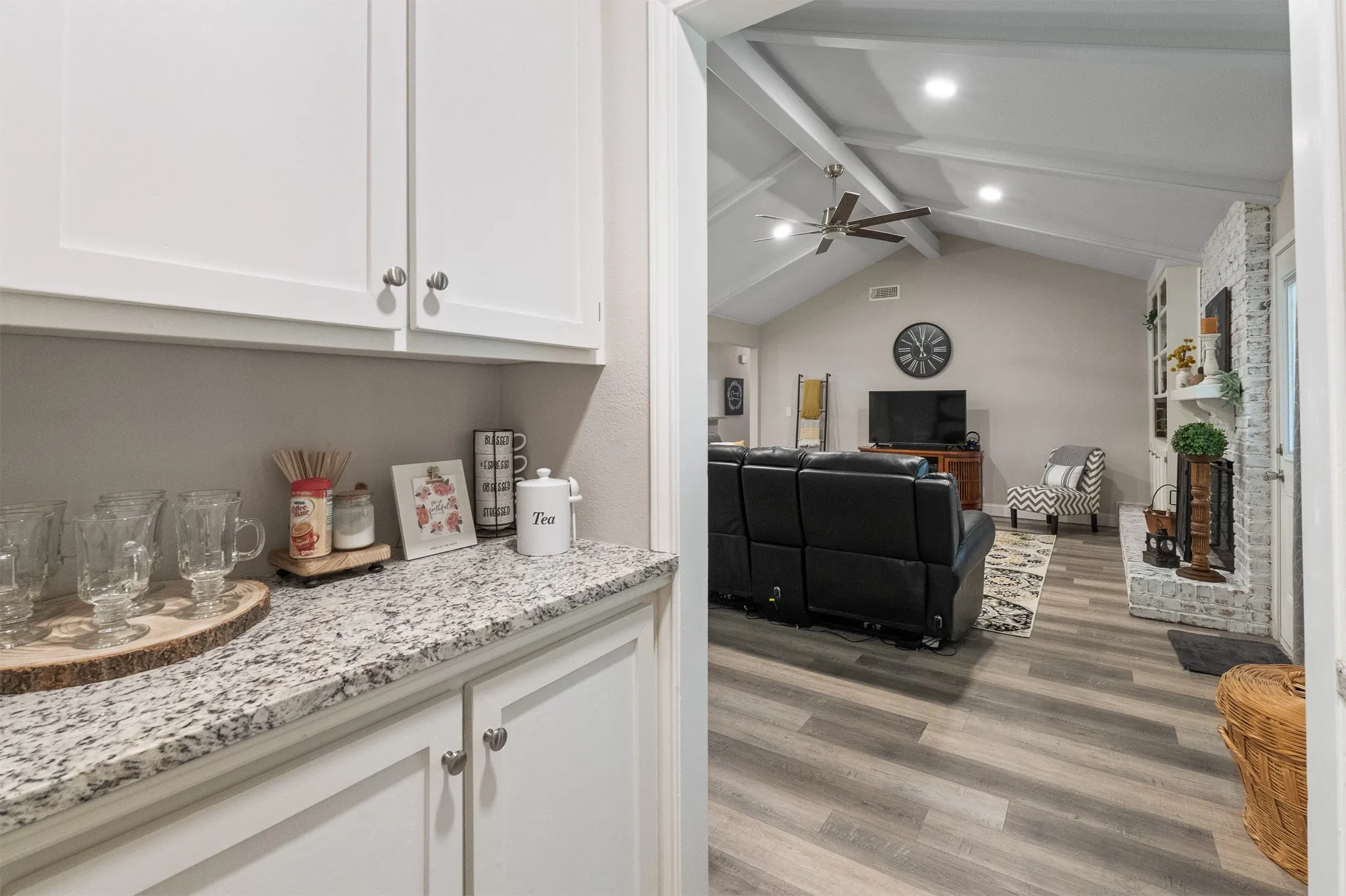 Single Family Residence For Sale in Johnson County , 1124 Green River Trail, Cleburne, Texas 76033, 4 Bedroom, 2 Bathroom, 2 Garage spaces, 1,644 Sqft, built in 1975, mls#21374241, Real Estate Agent in Cleburne, Homes For Sale in Johnson county, Homes For Sale in Cleburne, Realtor in Cleburne Texas, Real Estate Brokerage Independent Realty Texas, Luminita Cordes Realtor