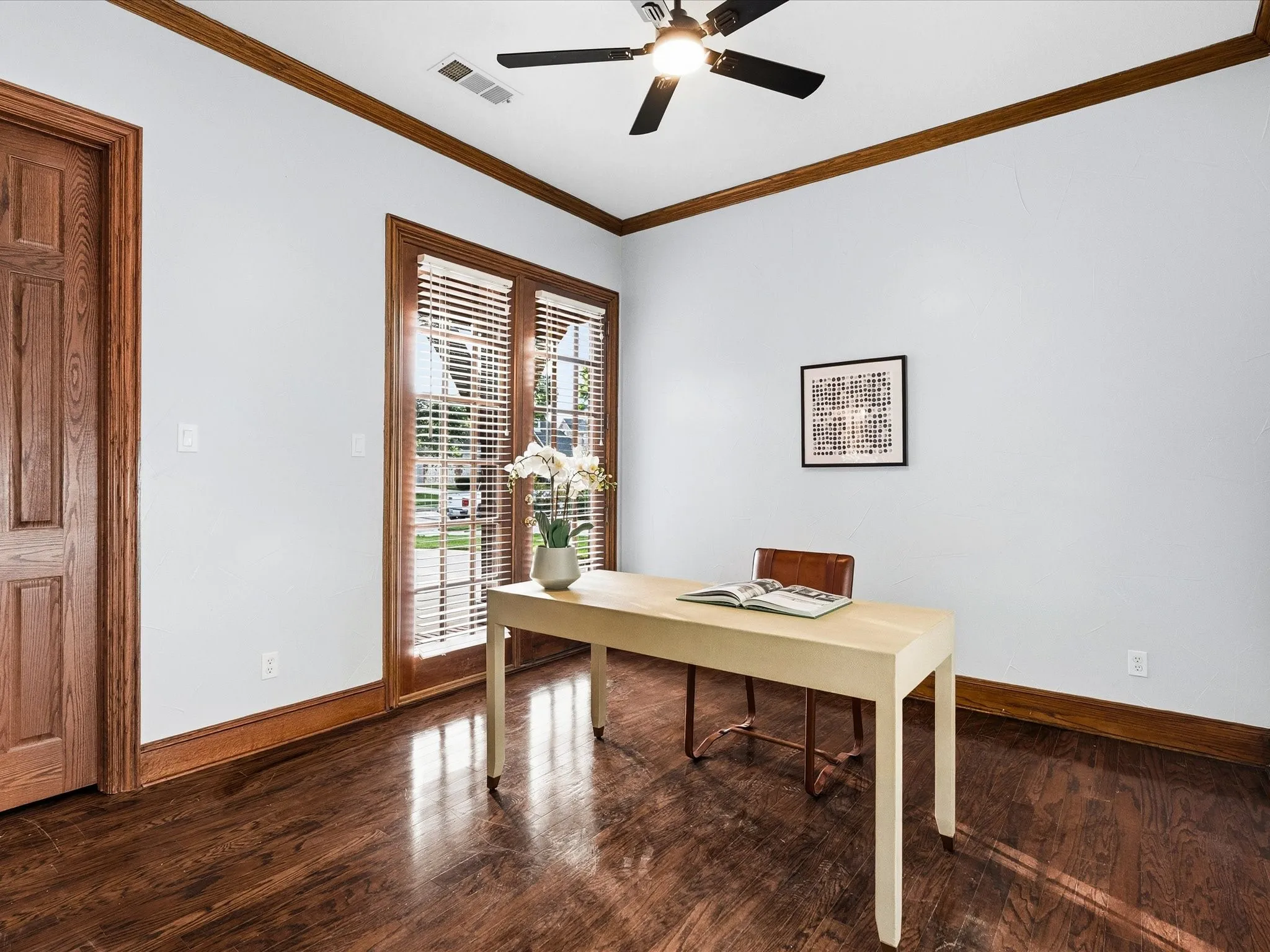 Single Family Residence For Sale in Denton County , 4332 Milsop Drive, Carrollton, Texas 75010, 4 Bedroom, 5 Bathroom, 3 Garage spaces, 3,999 Sqft, built in 2001, mls#21374178, Real Estate Agent in Carrollton, Homes For Sale in Denton county, Homes For Sale in Carrollton, Realtor in Carrollton Texas, Real Estate Brokerage Independent Realty Texas, Luminita Cordes Realtor