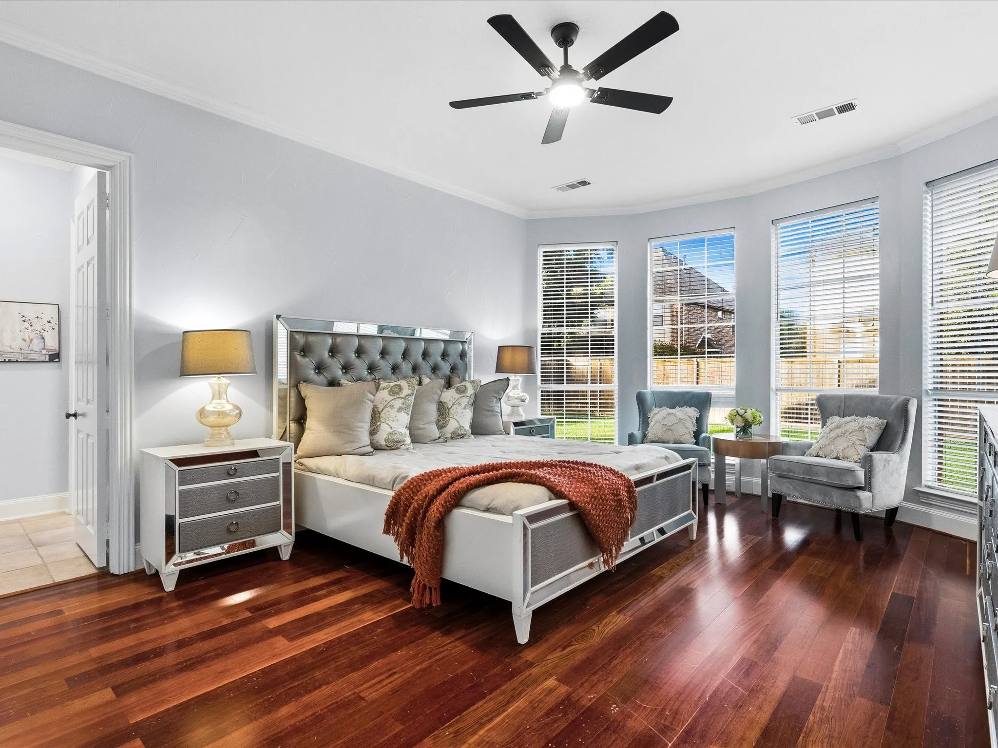 Single Family Residence For Sale in Denton County , 4332 Milsop Drive, Carrollton, Texas 75010, 4 Bedroom, 5 Bathroom, 3 Garage spaces, 3,999 Sqft, built in 2001, mls#21374178, Real Estate Agent in Carrollton, Homes For Sale in Denton county, Homes For Sale in Carrollton, Realtor in Carrollton Texas, Real Estate Brokerage Independent Realty Texas, Luminita Cordes Realtor