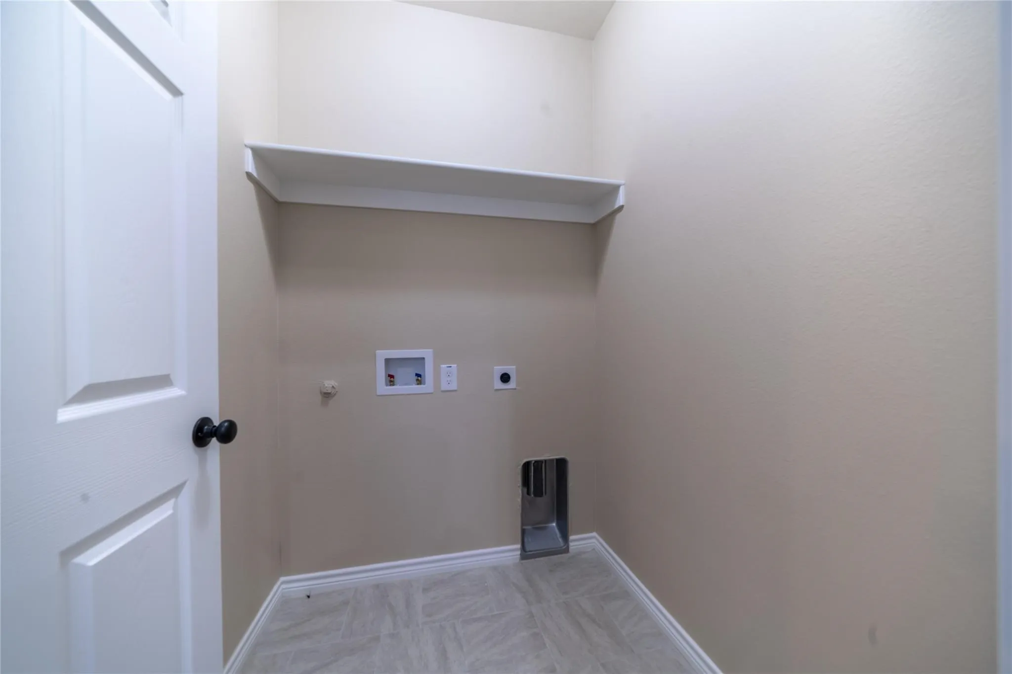 Single Family Residence For Rent in Grayson County , 1030 W Gandy, Denison, Texas 75020, 3 Bedroom, 2 Bathroom, Garage spaces, 1,277 Sqft, built in 2018, mls#21374255, Real Estate Agent in Denison, Homes For Rent in Grayson county, Homes For Rent in Denison, Realtor in Denison Texas, Real Estate Brokerage Independent Realty Texas, Luminita Cordes Realtor