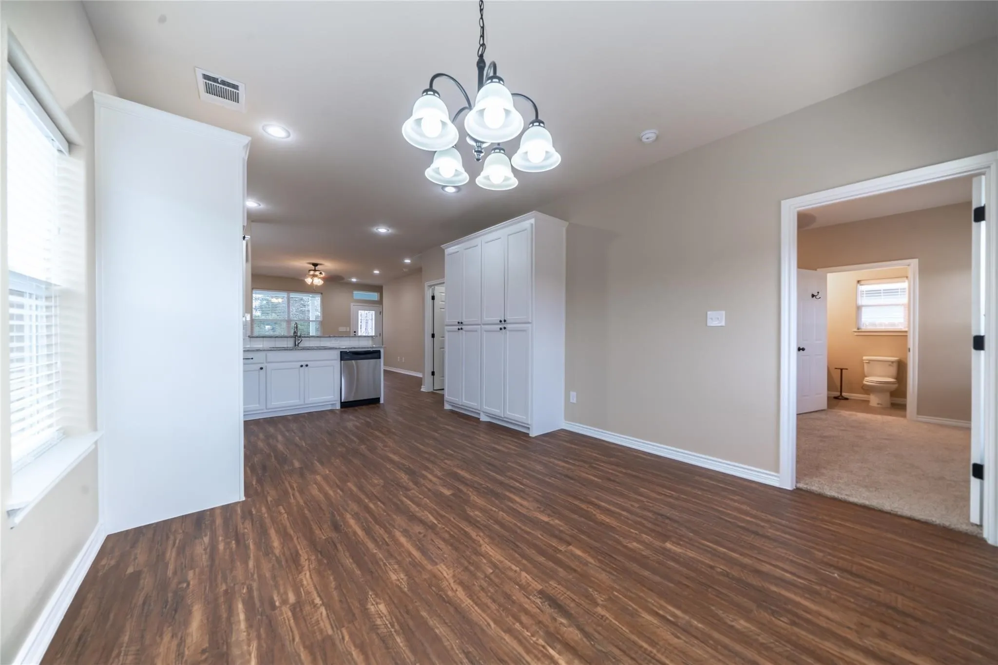 Single Family Residence For Rent in Grayson County , 1030 W Gandy, Denison, Texas 75020, 3 Bedroom, 2 Bathroom, Garage spaces, 1,277 Sqft, built in 2018, mls#21374255, Real Estate Agent in Denison, Homes For Rent in Grayson county, Homes For Rent in Denison, Realtor in Denison Texas, Real Estate Brokerage Independent Realty Texas, Luminita Cordes Realtor