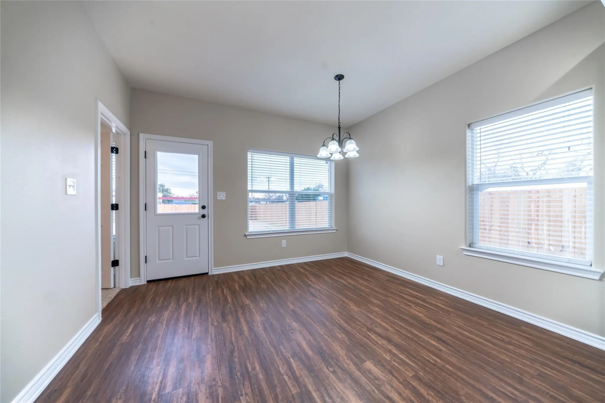 Single Family Residence For Rent in Grayson County , 1030 W Gandy, Denison, Texas 75020, 3 Bedroom, 2 Bathroom, Garage spaces, 1,277 Sqft, built in 2018, mls#21374255, Real Estate Agent in Denison, Homes For Rent in Grayson county, Homes For Rent in Denison, Realtor in Denison Texas, Real Estate Brokerage Independent Realty Texas, Luminita Cordes Realtor