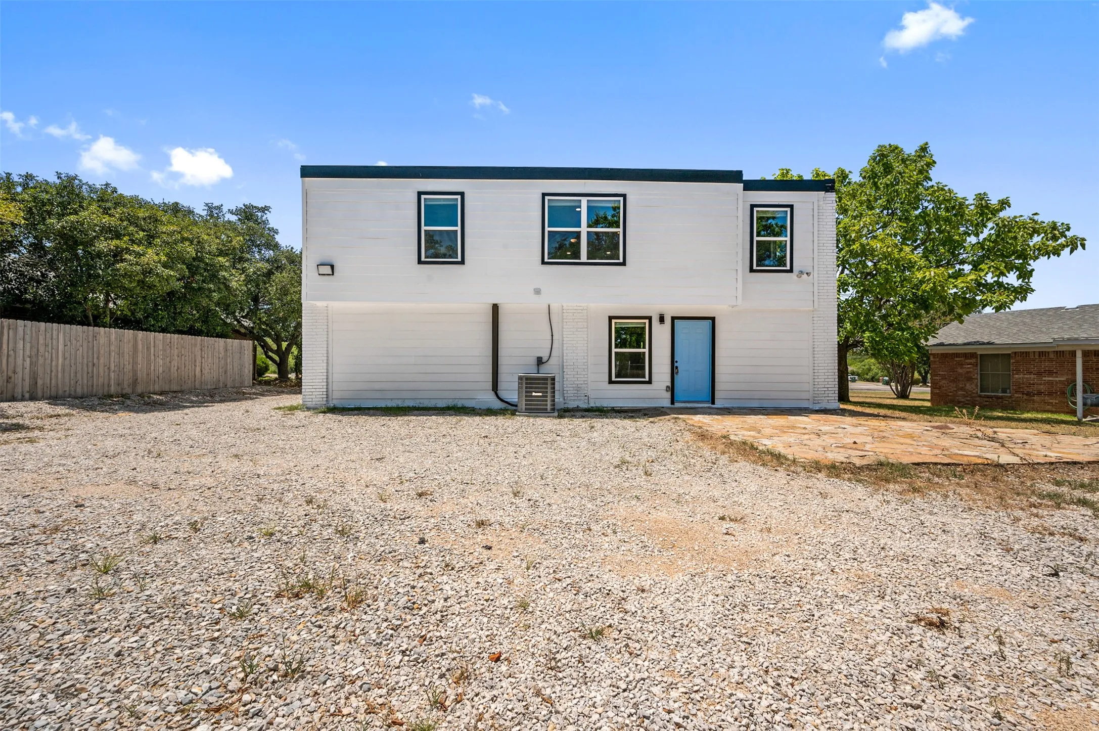 Single Family Residence For Rent in Wise County , 158 Lakeshore Drive, Runaway Bay, Texas 76426, 5 Bedroom, 4 Bathroom, Garage spaces, 2,870 Sqft, built in 1989, mls#21374182, Real Estate Agent in Runaway Bay, Homes For Rent in Wise county, Homes For Rent in Runaway Bay, Realtor in Runaway Bay Texas, Real Estate Brokerage Independent Realty Texas, Luminita Cordes Realtor