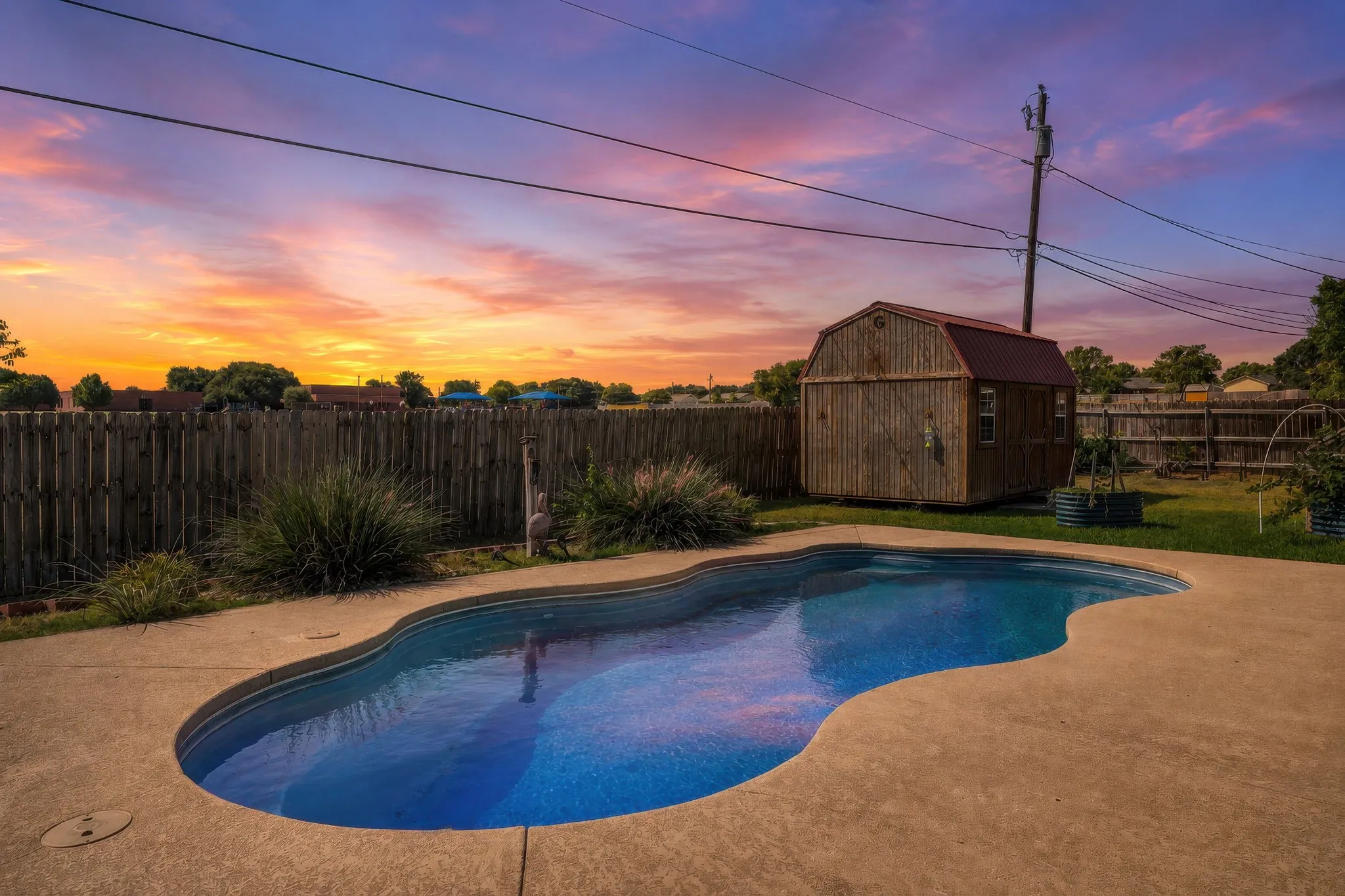 Single Family Residence For Sale in Mc Lennan County , 605 Angel Fire Drive, Hewitt, Texas 76643, 3 Bedroom, 2 Bathroom, 2 Garage spaces, 1,741 Sqft, built in 1983, mls#21373840, Real Estate Agent in Hewitt, Homes For Sale in Mc Lennan county, Homes For Sale in Hewitt, Realtor in Hewitt Texas, Real Estate Brokerage Independent Realty Texas, Luminita Cordes Realtor