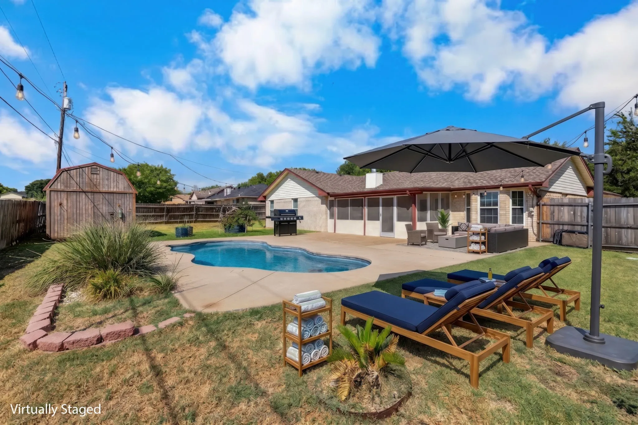 Single Family Residence For Sale in Mc Lennan County , 605 Angel Fire Drive, Hewitt, Texas 76643, 3 Bedroom, 2 Bathroom, 2 Garage spaces, 1,741 Sqft, built in 1983, mls#21373840, Real Estate Agent in Hewitt, Homes For Sale in Mc Lennan county, Homes For Sale in Hewitt, Realtor in Hewitt Texas, Real Estate Brokerage Independent Realty Texas, Luminita Cordes Realtor
