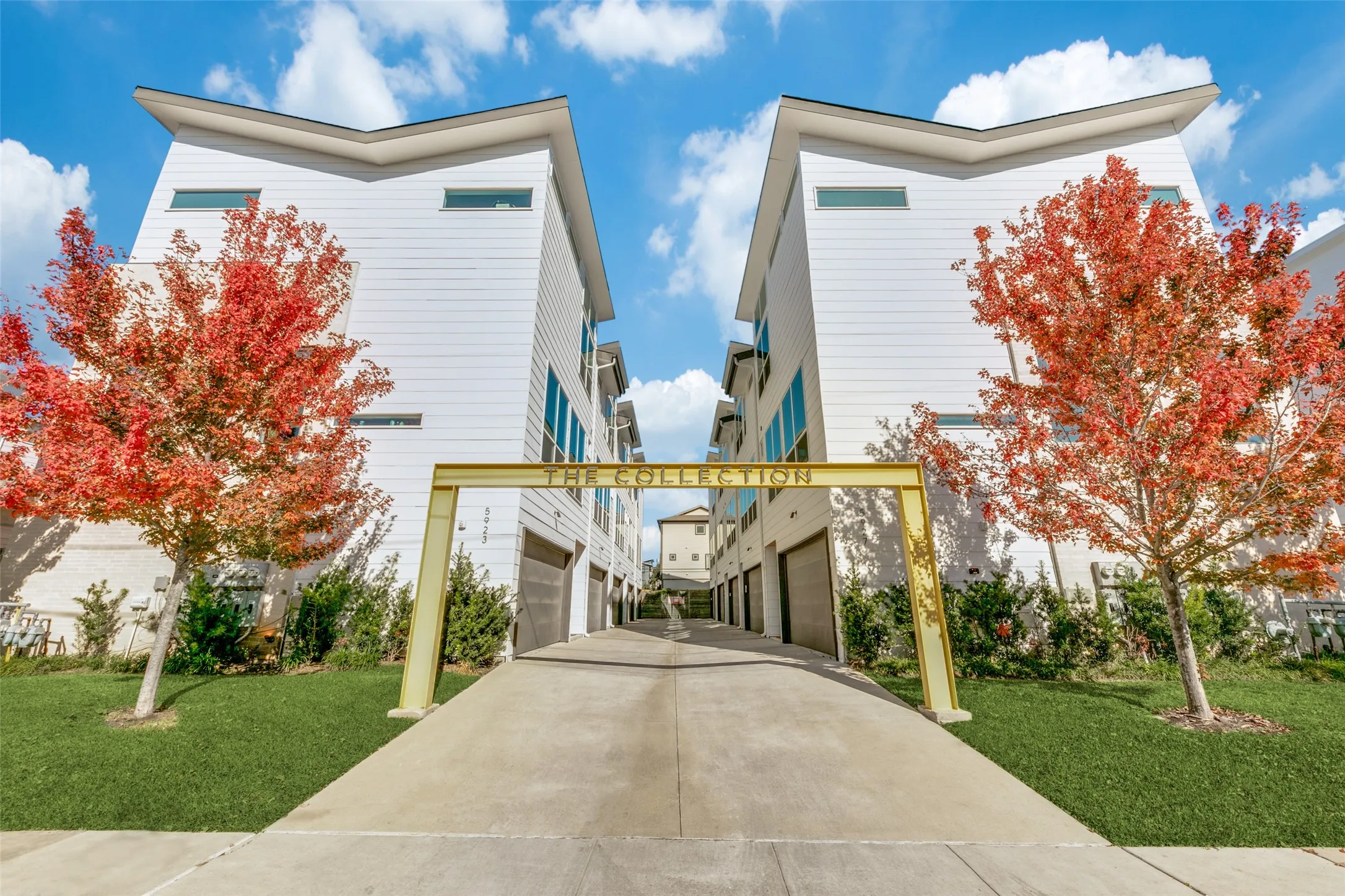 Townhouse For Rent in Dallas County , 5927 Lindell Avenue 104, Dallas, Texas 75206, 2 Bedroom, 3 Bathroom, 2 Garage spaces, 1,440 Sqft, built in 2019, mls#21374265, Real Estate Agent in Dallas, Homes For Rent in Dallas county, Homes For Rent in Dallas, Realtor in Dallas Texas, Real Estate Brokerage Independent Realty Texas, Luminita Cordes Realtor