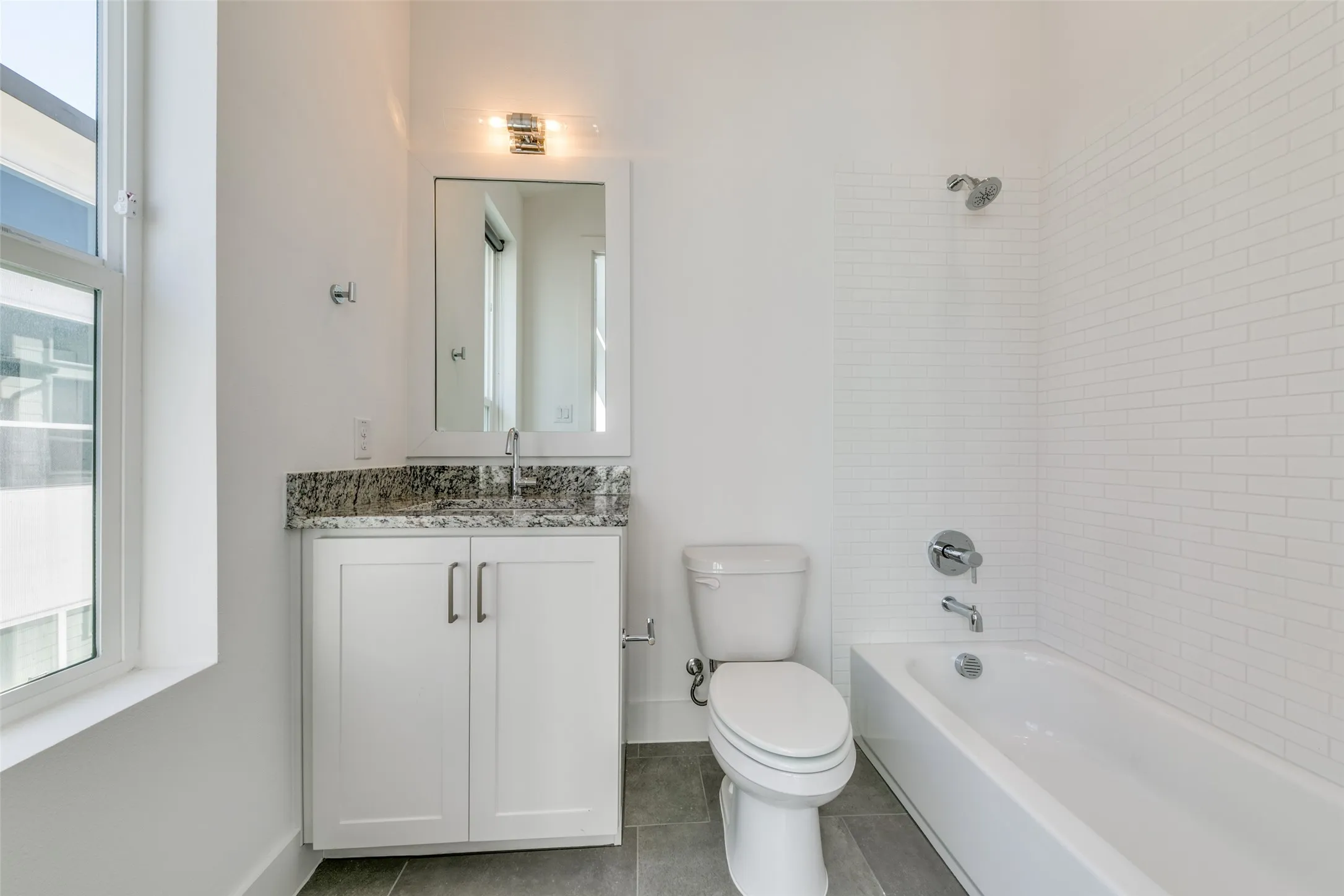 Townhouse For Rent in Dallas County , 5927 Lindell Avenue 104, Dallas, Texas 75206, 2 Bedroom, 3 Bathroom, 2 Garage spaces, 1,440 Sqft, built in 2019, mls#21374265, Real Estate Agent in Dallas, Homes For Rent in Dallas county, Homes For Rent in Dallas, Realtor in Dallas Texas, Real Estate Brokerage Independent Realty Texas, Luminita Cordes Realtor