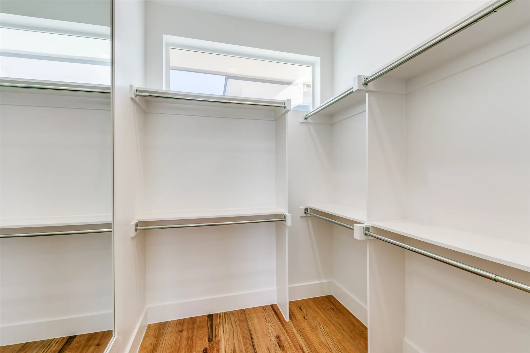 Townhouse For Rent in Dallas County , 5927 Lindell Avenue 104, Dallas, Texas 75206, 2 Bedroom, 3 Bathroom, 2 Garage spaces, 1,440 Sqft, built in 2019, mls#21374265, Real Estate Agent in Dallas, Homes For Rent in Dallas county, Homes For Rent in Dallas, Realtor in Dallas Texas, Real Estate Brokerage Independent Realty Texas, Luminita Cordes Realtor