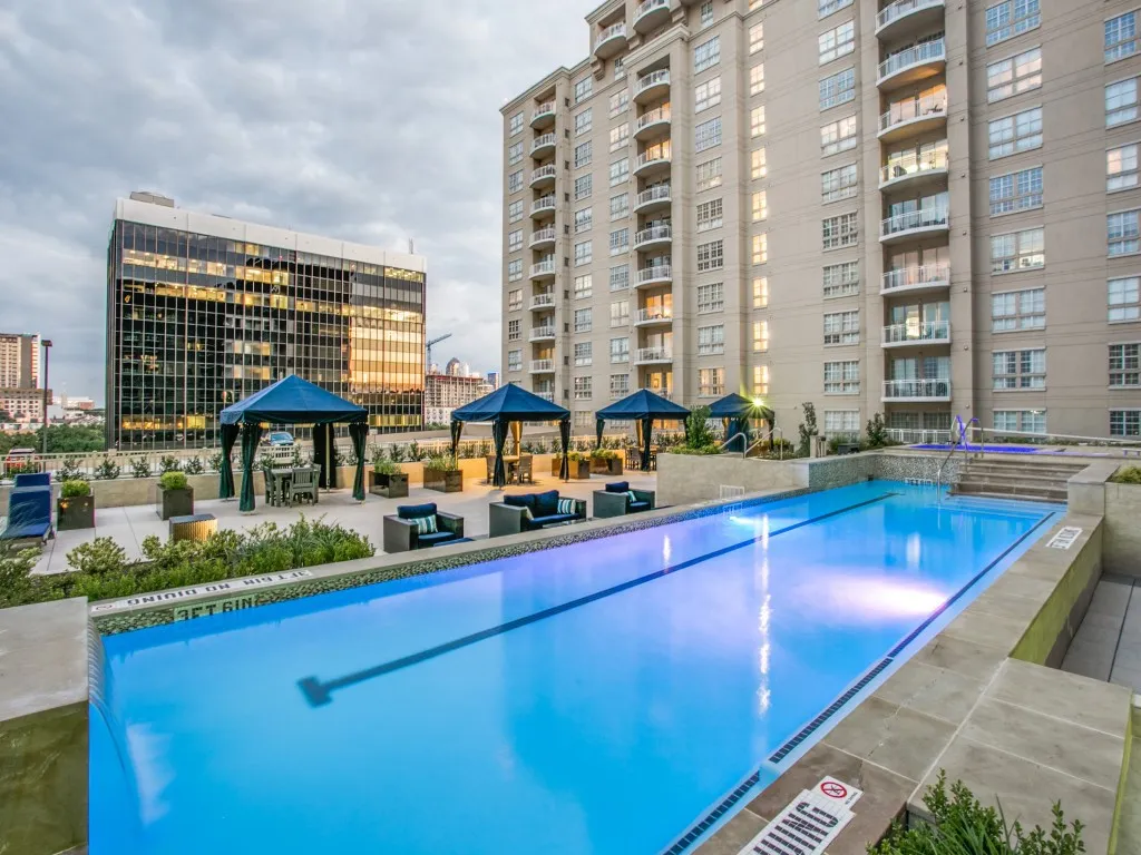 Condominium For Sale in Dallas County , 3225 Turtle Creek Boulevard 318, Dallas, Texas 75219, 1 Bedroom, 1 Bathroom, 2 Garage spaces, 834 Sqft, built in 1998, mls#21374192, Real Estate Agent in Dallas, Homes For Sale in Dallas county, Homes For Sale in Dallas, Realtor in Dallas Texas, Real Estate Brokerage Independent Realty Texas, Luminita Cordes Realtor