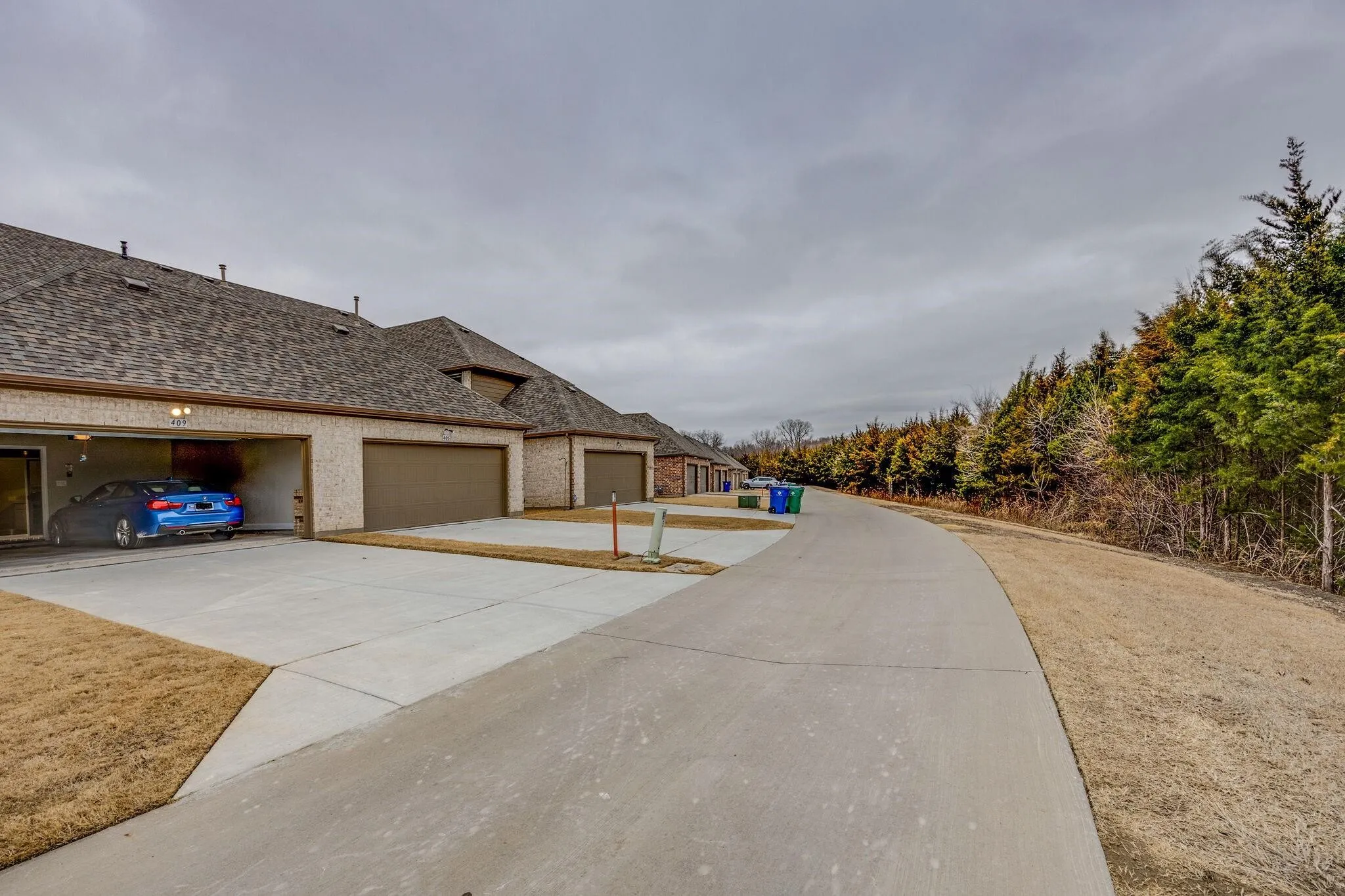 Townhouse For Sale in Collin County , 409 Carnaby Court, Mc Kinney, Texas 75072, 3 Bedroom, 3 Bathroom, 2 Garage spaces, 1,842 Sqft, built in 2019, mls#21374283, Real Estate Agent in Mc Kinney, Homes For Sale in Collin county, Homes For Sale in Mc Kinney, Realtor in Mc Kinney Texas, Real Estate Brokerage Independent Realty Texas, Luminita Cordes Realtor