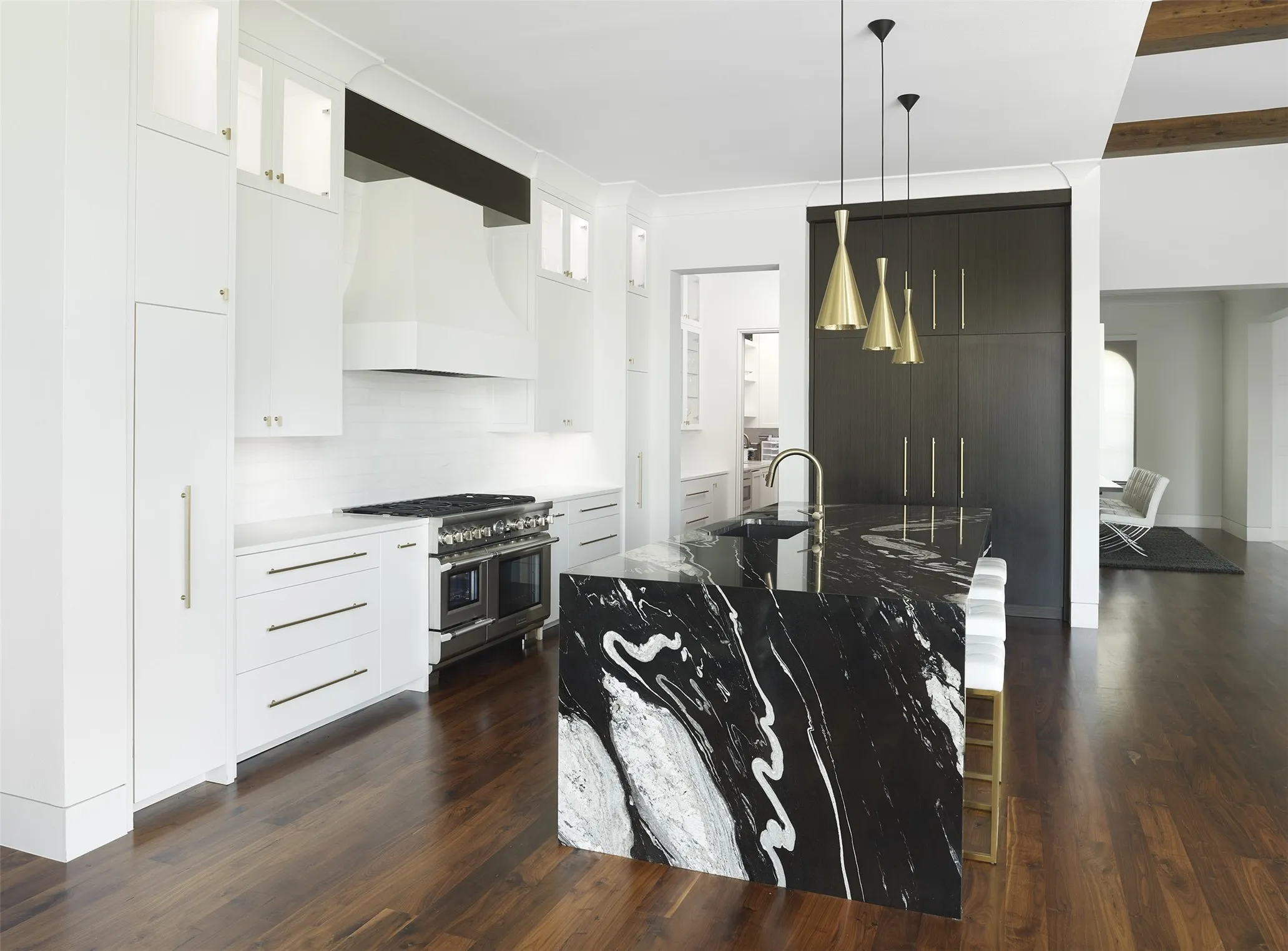 Single Family Residence For Sale in Denton County , 2127 Courtland Drive, Frisco, Texas 75034, 5 Bedroom, 7 Bathroom, 4 Garage spaces, 5,674 Sqft, built in 2016, mls#21369954, Real Estate Agent in Frisco, Homes For Sale in Denton county, Homes For Sale in Frisco, Realtor in Frisco Texas, Real Estate Brokerage Independent Realty Texas, Luminita Cordes Realtor