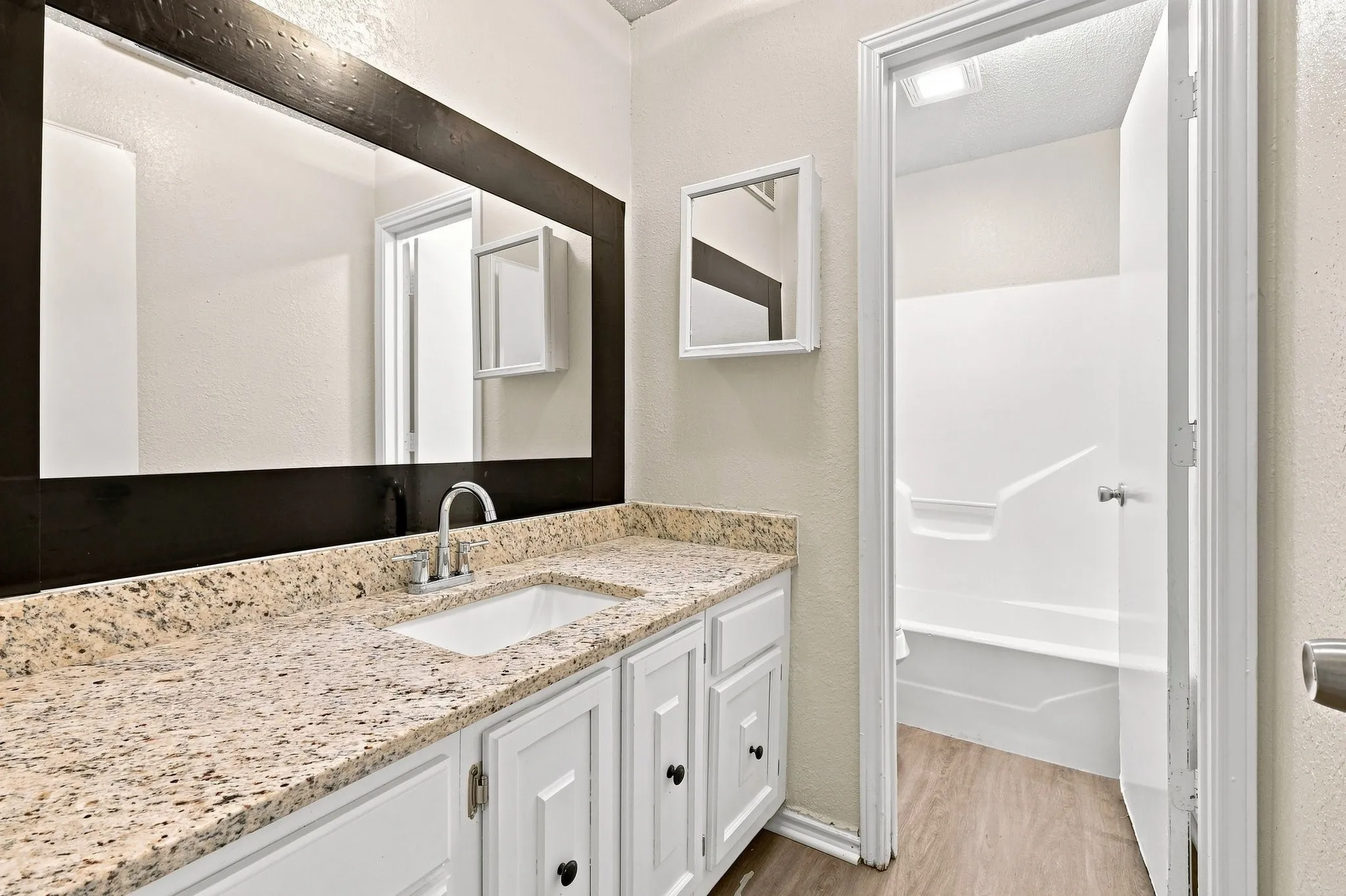 Quadruplex For Rent in Tarrant County , 8133 Foxfire Lane C, White Settlement, Texas 76108, 3 Bedroom, 2 Bathroom, Garage spaces, 1,030 Sqft, built in 1985, mls#21374287, Real Estate Agent in White Settlement, Homes For Rent in Tarrant county, Homes For Rent in White Settlement, Realtor in White Settlement Texas, Real Estate Brokerage Independent Realty Texas, Luminita Cordes Realtor
