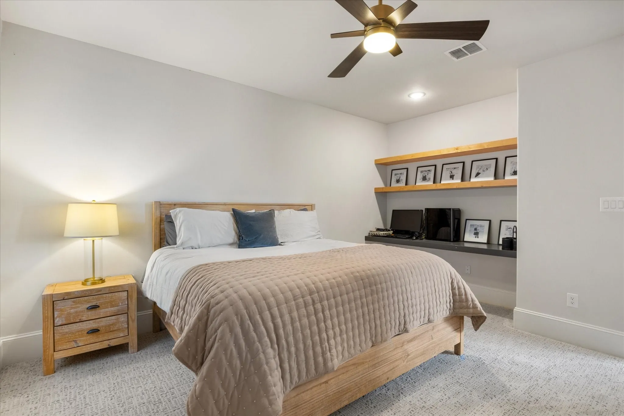 Single Family Residence For Sale in Parker County , 145 Tres Vistas Court, Cresson, Texas 76035, 4 Bedroom, 6 Bathroom, 3 Garage spaces, 3,890 Sqft, built in 2013, mls#21371913, Real Estate Agent in Cresson, Homes For Sale in Parker county, Homes For Sale in Cresson, Realtor in Cresson Texas, Real Estate Brokerage Independent Realty Texas, Luminita Cordes Realtor