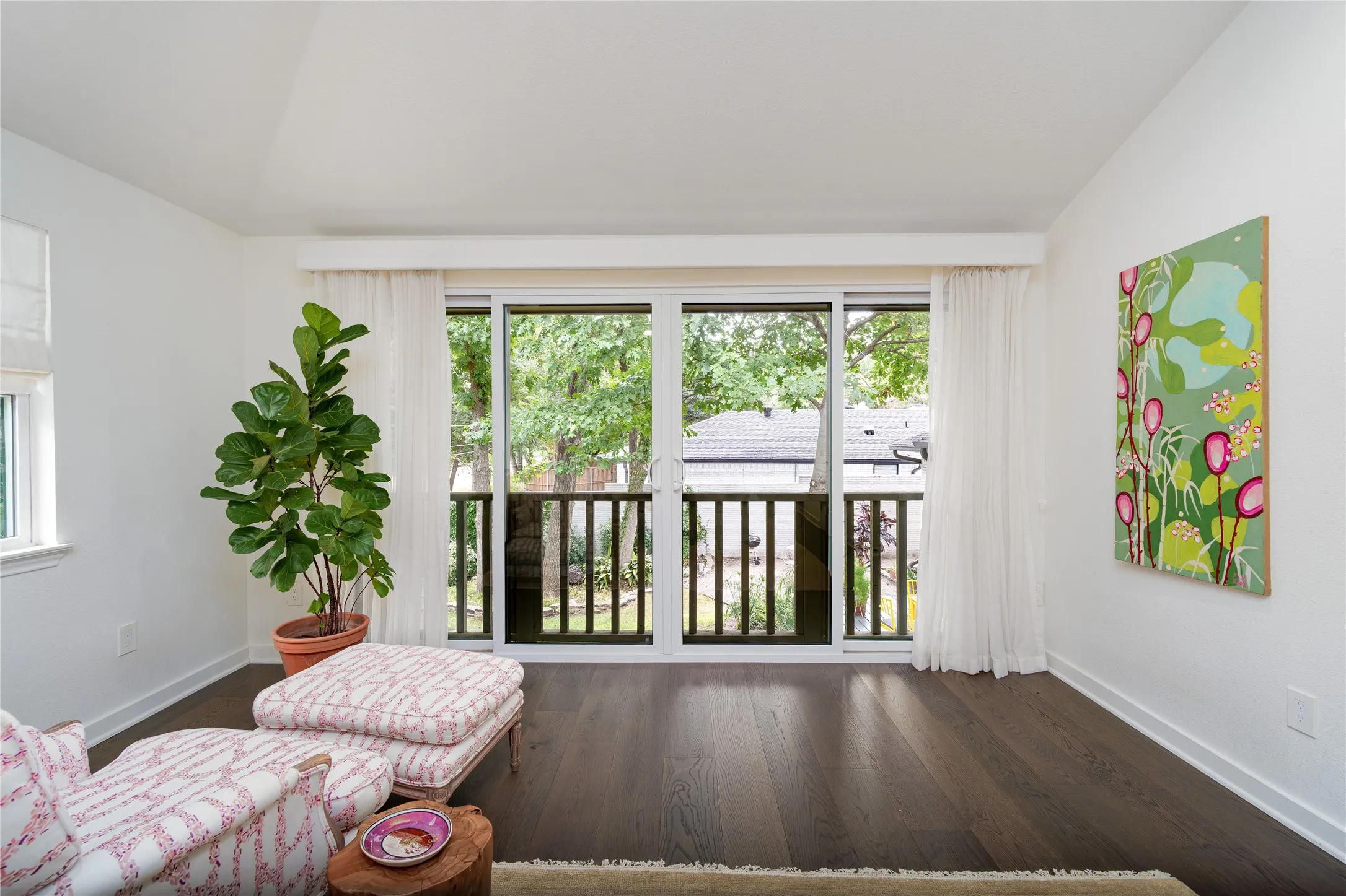 Single Family Residence For Sale in Dallas County , 8242 San Cristobal Drive, Dallas, Texas 75218, 4 Bedroom, 4 Bathroom, 2 Garage spaces, 2,768 Sqft, built in 1969, mls#21374292, Real Estate Agent in Dallas, Homes For Sale in Dallas county, Homes For Sale in Dallas, Realtor in Dallas Texas, Real Estate Brokerage Independent Realty Texas, Luminita Cordes Realtor