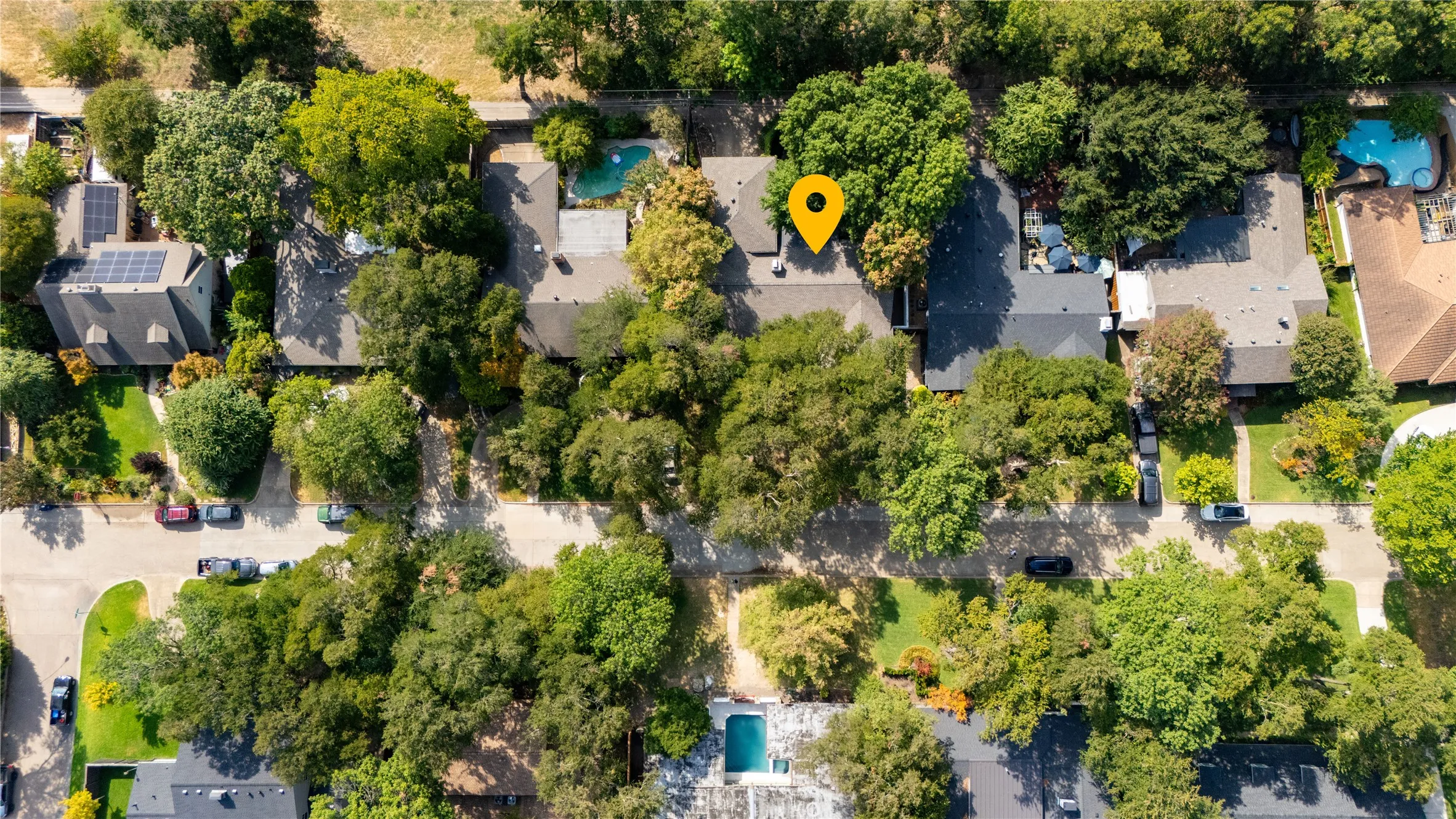 Single Family Residence For Sale in Dallas County , 8242 San Cristobal Drive, Dallas, Texas 75218, 4 Bedroom, 4 Bathroom, 2 Garage spaces, 2,768 Sqft, built in 1969, mls#21374292, Real Estate Agent in Dallas, Homes For Sale in Dallas county, Homes For Sale in Dallas, Realtor in Dallas Texas, Real Estate Brokerage Independent Realty Texas, Luminita Cordes Realtor