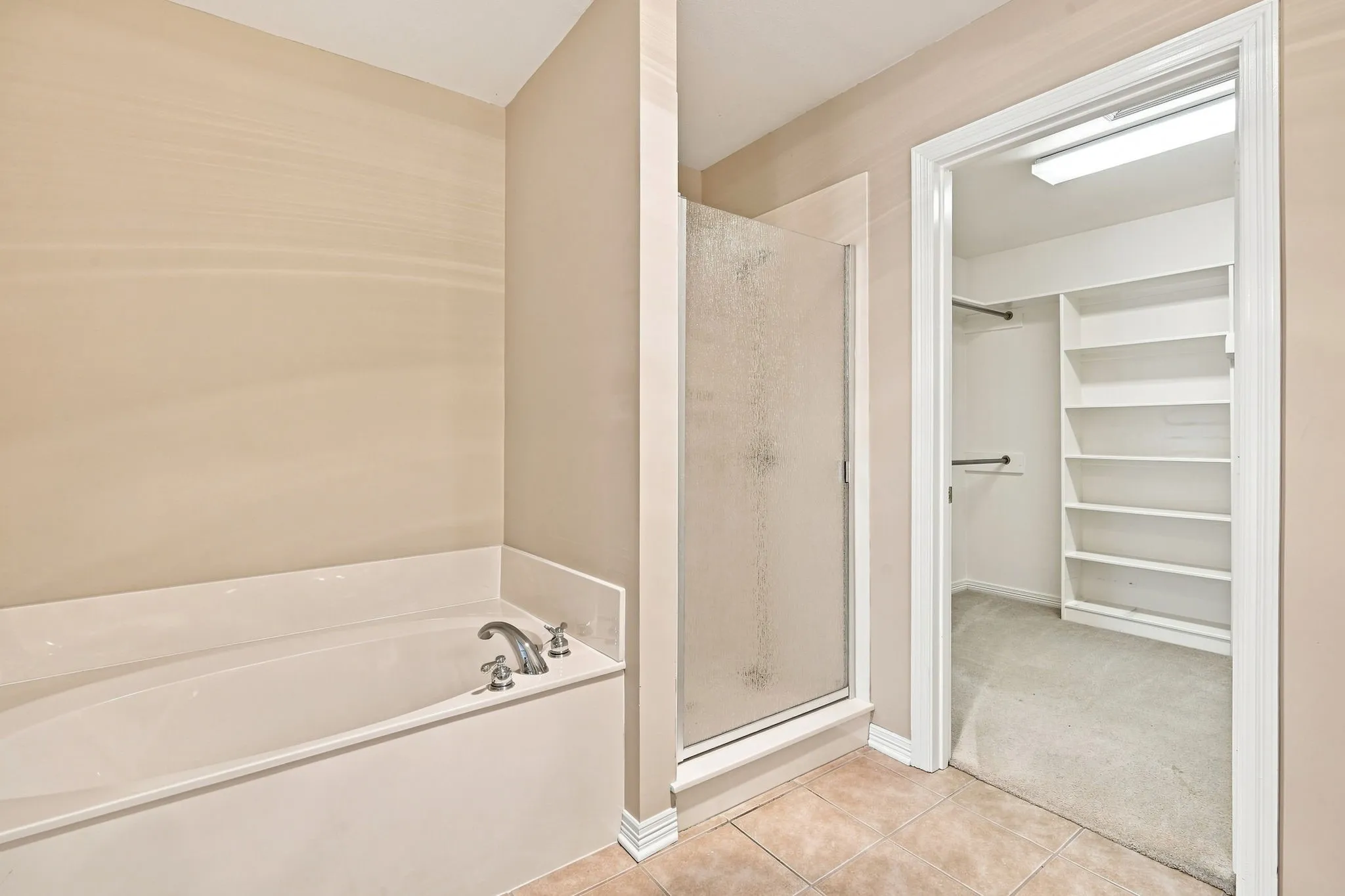 Single Family Residence For Sale in Dallas County , 925 Cresthill Drive 37B, Cedar Hill, Texas 75104, 2 Bedroom, 2 Bathroom, 2 Garage spaces, 1,239 Sqft, built in 2004, mls#21358719, Real Estate Agent in Cedar Hill, Homes For Sale in Dallas county, Homes For Sale in Cedar Hill, Realtor in Cedar Hill Texas, Real Estate Brokerage Independent Realty Texas, Luminita Cordes Realtor
