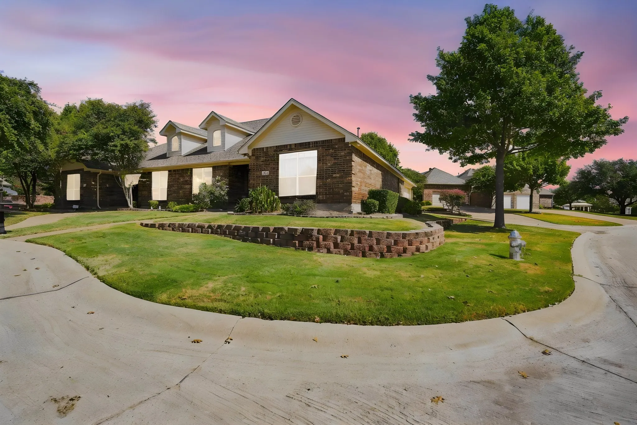 Single Family Residence For Sale in Dallas County , 925 Cresthill Drive 37B, Cedar Hill, Texas 75104, 2 Bedroom, 2 Bathroom, 2 Garage spaces, 1,239 Sqft, built in 2004, mls#21358719, Real Estate Agent in Cedar Hill, Homes For Sale in Dallas county, Homes For Sale in Cedar Hill, Realtor in Cedar Hill Texas, Real Estate Brokerage Independent Realty Texas, Luminita Cordes Realtor