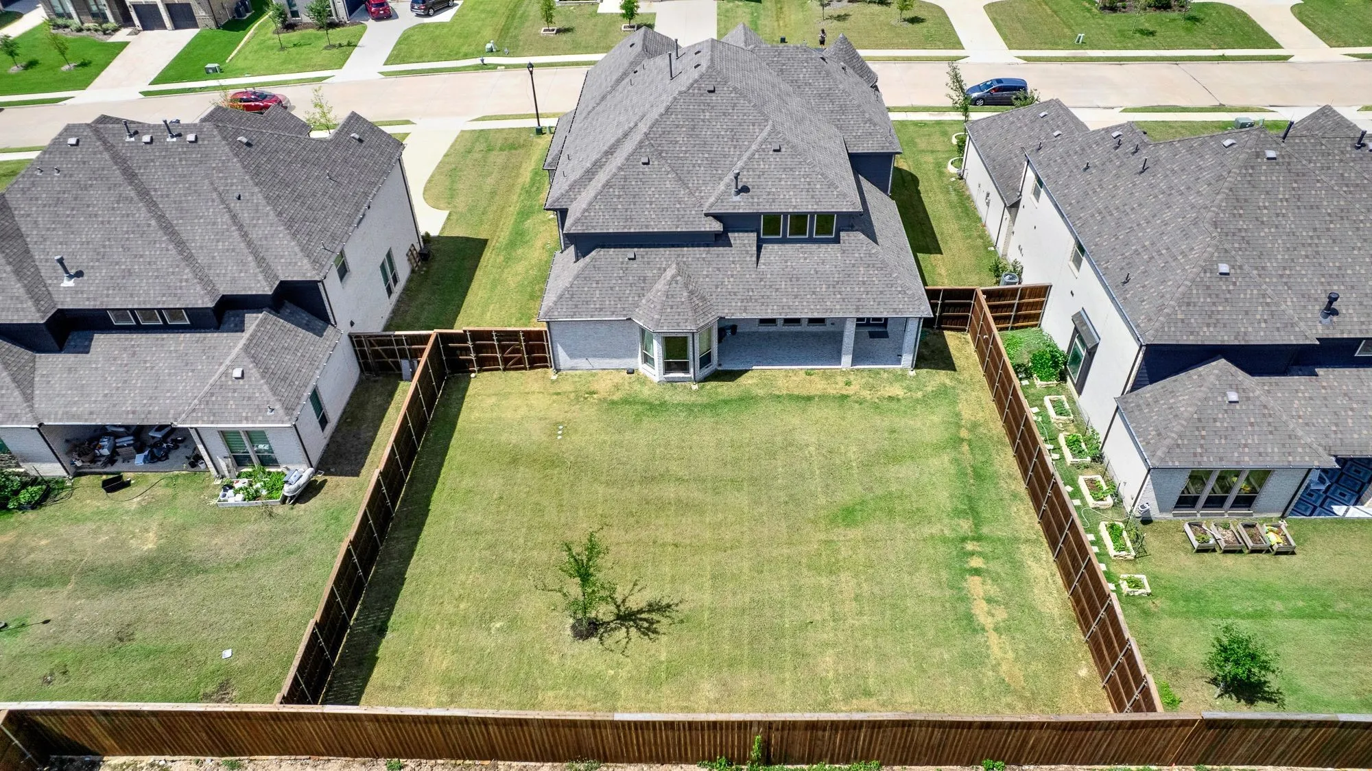 Single Family Residence For Sale in Collin County , 1110 Columbus Lane, Prosper, Texas 75078, 6 Bedroom, 4 Bathroom, 2 Garage spaces, 4,648 Sqft, built in 2022, mls#21359777, Real Estate Agent in Prosper, Homes For Sale in Collin county, Homes For Sale in Prosper, Realtor in Prosper Texas, Real Estate Brokerage Independent Realty Texas, Luminita Cordes Realtor