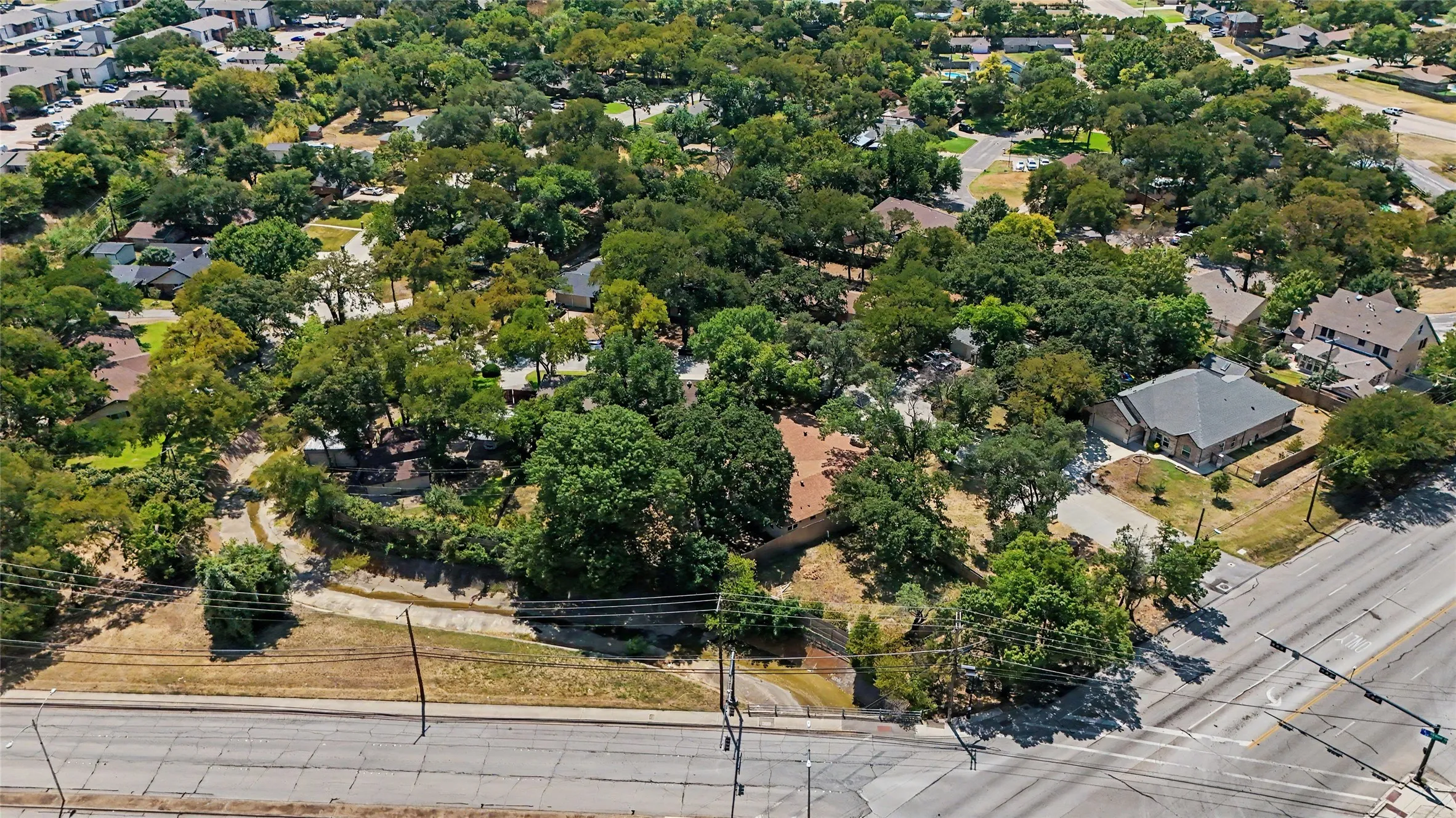 Single Family Residence For Sale in Tarrant County , 5144 Jennings Drive, North Richland Hills, Texas 76180, 4 Bedroom, 2 Bathroom, 2 Garage spaces, 2,052 Sqft, built in 1963, mls#21373942, Real Estate Agent in North Richland Hills, Homes For Sale in Tarrant county, Homes For Sale in North Richland Hills, Realtor in North Richland Hills Texas, Real Estate Brokerage Independent Realty Texas, Luminita Cordes Realtor