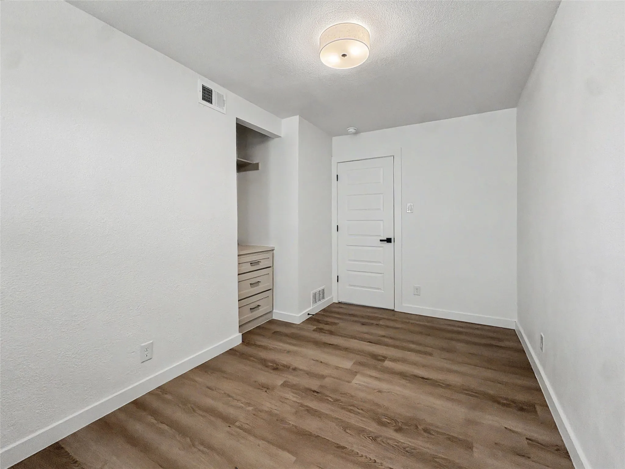 Single Family Residence For Sale in Tarrant County , 5144 Jennings Drive, North Richland Hills, Texas 76180, 4 Bedroom, 2 Bathroom, 2 Garage spaces, 2,052 Sqft, built in 1963, mls#21373942, Real Estate Agent in North Richland Hills, Homes For Sale in Tarrant county, Homes For Sale in North Richland Hills, Realtor in North Richland Hills Texas, Real Estate Brokerage Independent Realty Texas, Luminita Cordes Realtor
