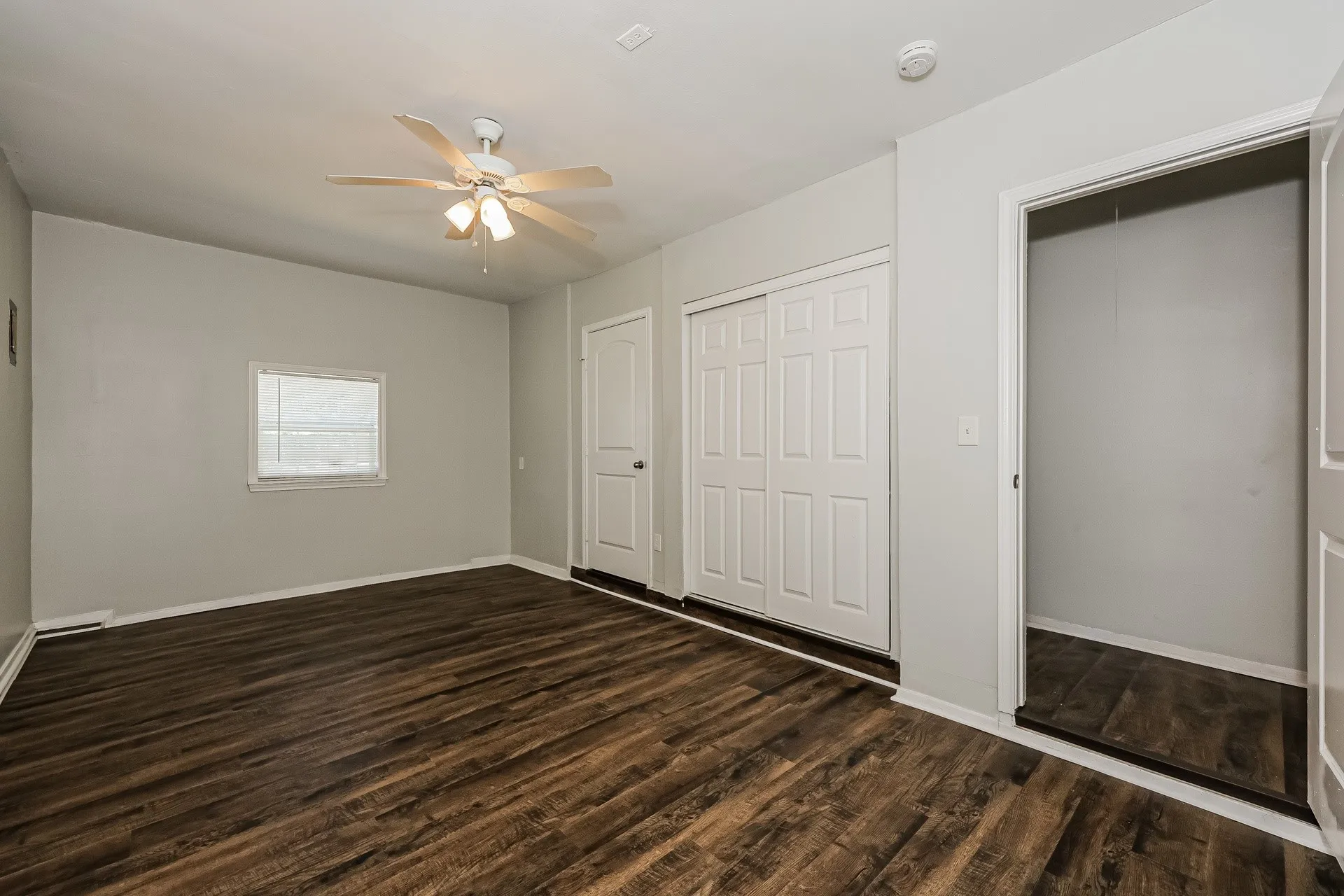Single Family Residence For Rent in Johnson County , 607 Dixon Street, Cleburne, Texas 76033, 3 Bedroom, 1 Bathroom, Garage spaces, 1,440 Sqft, built in 1970, mls#21374305, Real Estate Agent in Cleburne, Homes For Rent in Johnson county, Homes For Rent in Cleburne, Realtor in Cleburne Texas, Real Estate Brokerage Independent Realty Texas, Luminita Cordes Realtor