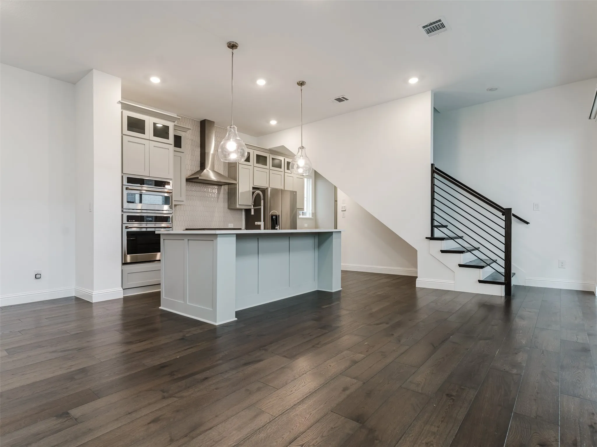 Single Family Residence For Rent in Denton County , 13918 Bohannon Drive, Frisco, Texas 75033, 4 Bedroom, 4 Bathroom, 2 Garage spaces, 2,550 Sqft, built in 2024, mls#21374284, Real Estate Agent in Frisco, Homes For Rent in Denton county, Homes For Rent in Frisco, Realtor in Frisco Texas, Real Estate Brokerage Independent Realty Texas, Luminita Cordes Realtor