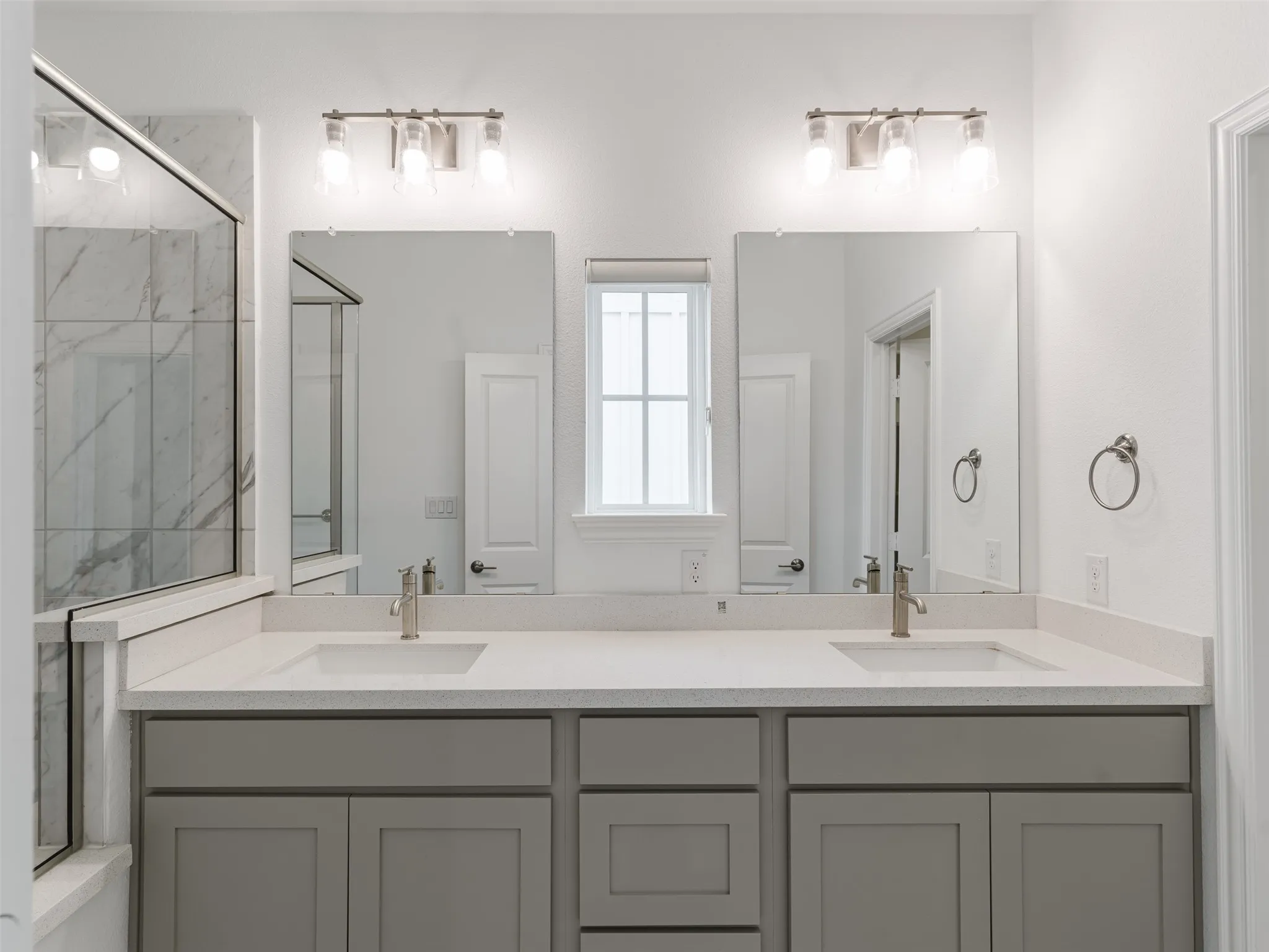 Single Family Residence For Rent in Denton County , 13918 Bohannon Drive, Frisco, Texas 75033, 4 Bedroom, 4 Bathroom, 2 Garage spaces, 2,550 Sqft, built in 2024, mls#21374284, Real Estate Agent in Frisco, Homes For Rent in Denton county, Homes For Rent in Frisco, Realtor in Frisco Texas, Real Estate Brokerage Independent Realty Texas, Luminita Cordes Realtor