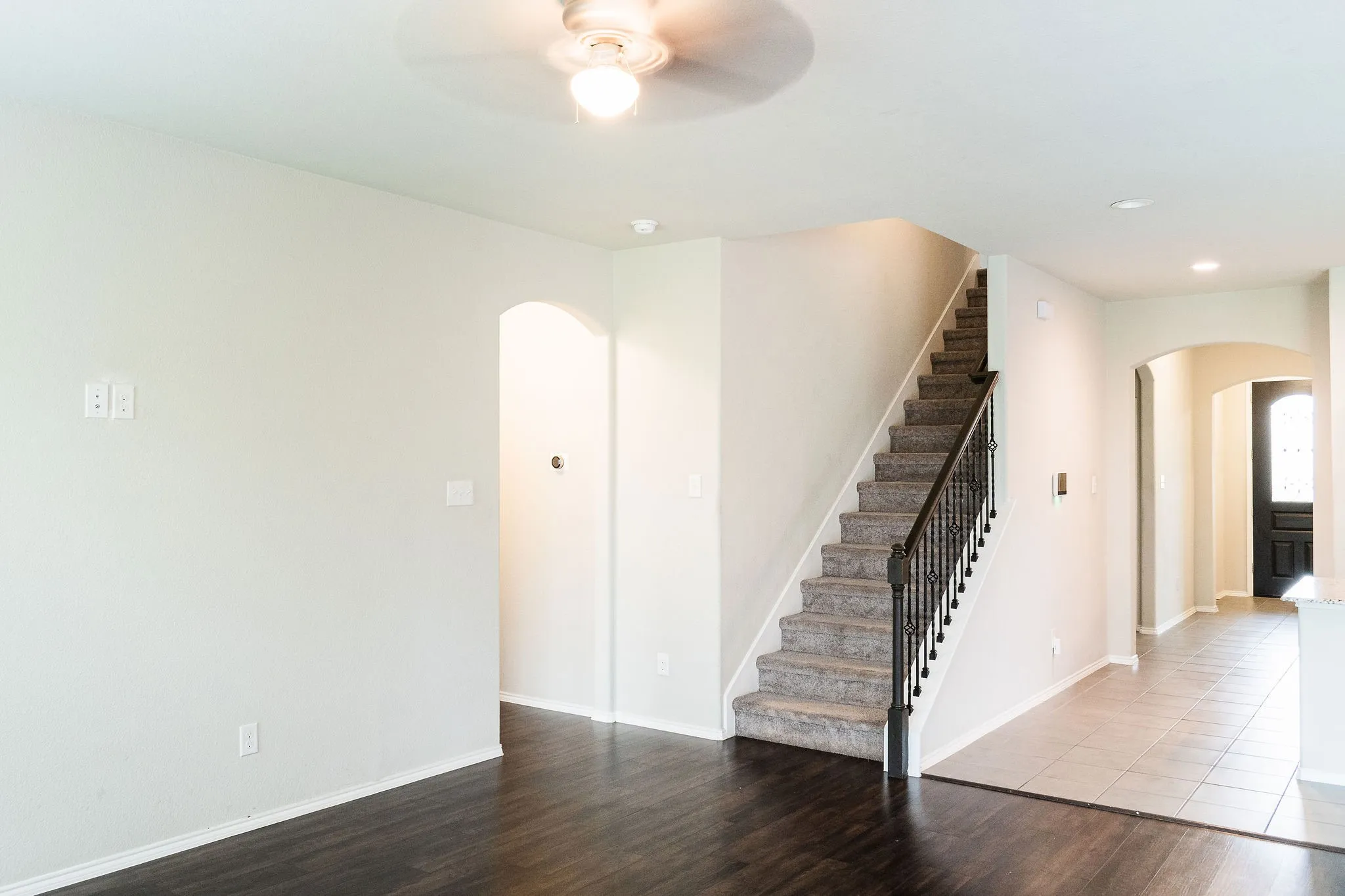 Single Family Residence For Sale in Tarrant County , 6325 Longhorn Herd Lane, Fort Worth, Texas 76123, 4 Bedroom, 3 Bathroom, 2 Garage spaces, 2,853 Sqft, built in 2019, mls#21372342, Real Estate Agent in Fort Worth, Homes For Sale in Tarrant county, Homes For Sale in Fort Worth, Realtor in Fort Worth Texas, Real Estate Brokerage Independent Realty Texas, Luminita Cordes Realtor
