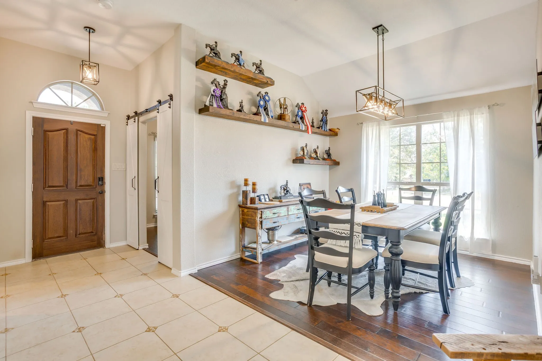 Single Family Residence For Sale in Parker County , 1609 Serenity Lane, Weatherford, Texas 76087, 4 Bedroom, 2 Bathroom, 2 Garage spaces, 2,436 Sqft, built in 2012, mls#21373902, Real Estate Agent in Weatherford, Homes For Sale in Parker county, Homes For Sale in Weatherford, Realtor in Weatherford Texas, Real Estate Brokerage Independent Realty Texas, Luminita Cordes Realtor
