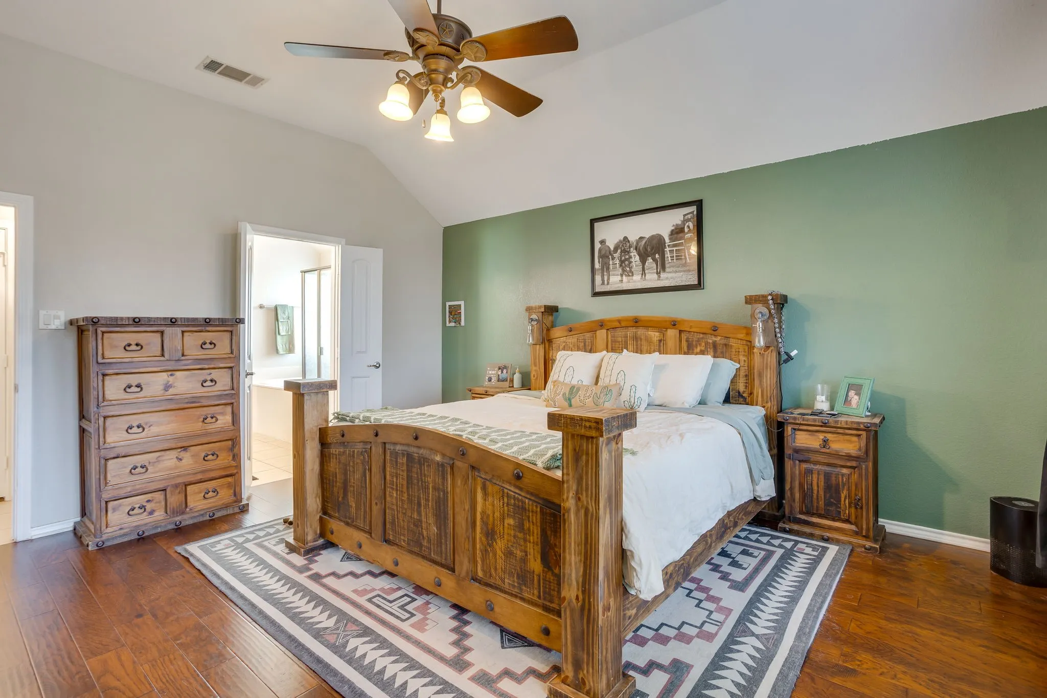 Single Family Residence For Sale in Parker County , 1609 Serenity Lane, Weatherford, Texas 76087, 4 Bedroom, 2 Bathroom, 2 Garage spaces, 2,436 Sqft, built in 2012, mls#21373902, Real Estate Agent in Weatherford, Homes For Sale in Parker county, Homes For Sale in Weatherford, Realtor in Weatherford Texas, Real Estate Brokerage Independent Realty Texas, Luminita Cordes Realtor