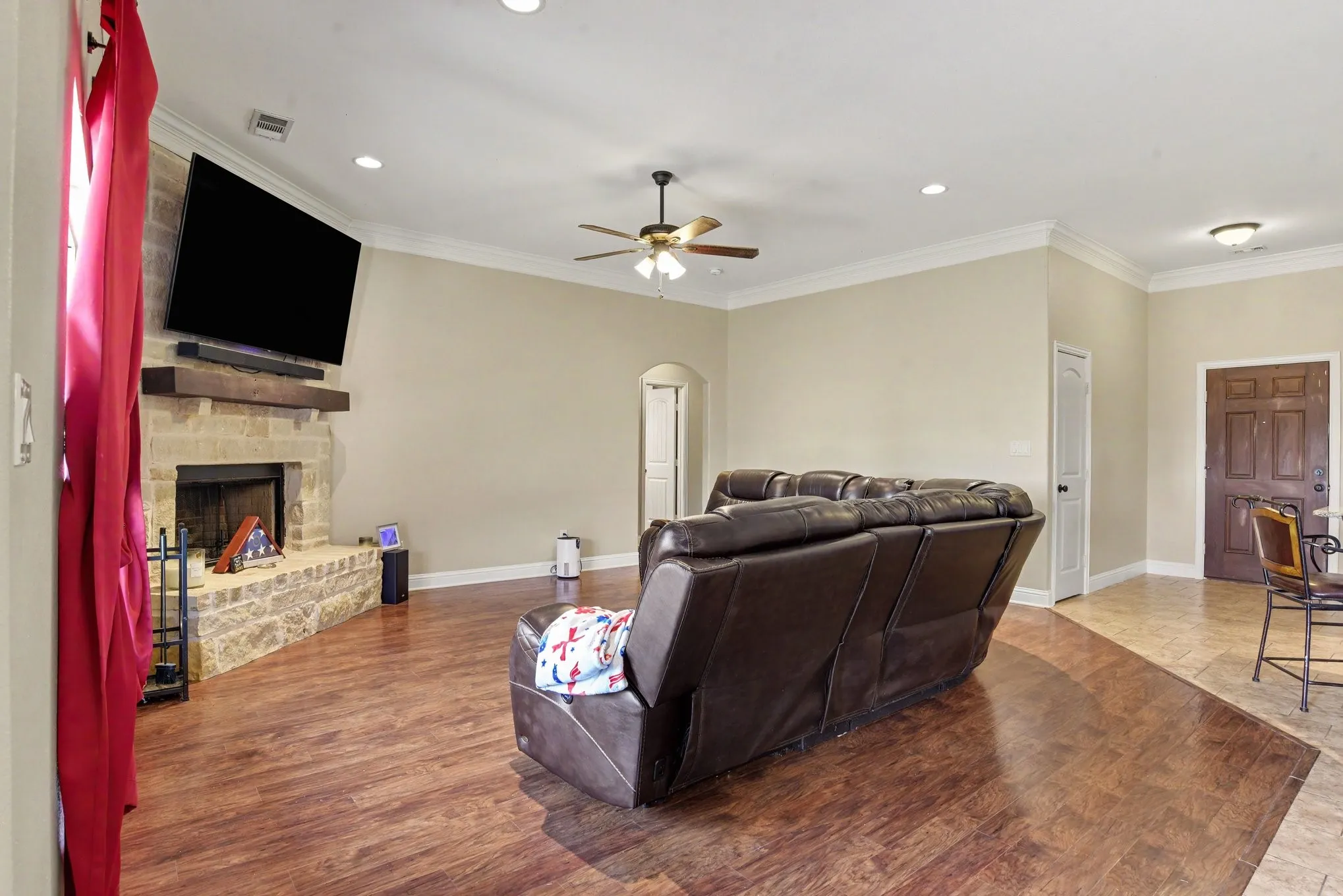 Single Family Residence For Sale in Hunt County , 4909 County Road 2720, Caddo Mills, Texas 75135, 4 Bedroom, 2 Bathroom, 2 Garage spaces, 2,005 Sqft, built in 2016, mls#21368400, Real Estate Agent in Caddo Mills, Homes For Sale in Hunt county, Homes For Sale in Caddo Mills, Realtor in Caddo Mills Texas, Real Estate Brokerage Independent Realty Texas, Luminita Cordes Realtor