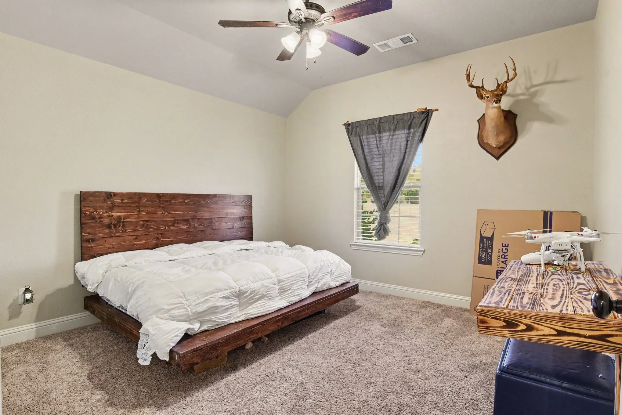 Single Family Residence For Sale in Hunt County , 4909 County Road 2720, Caddo Mills, Texas 75135, 4 Bedroom, 2 Bathroom, 2 Garage spaces, 2,005 Sqft, built in 2016, mls#21368400, Real Estate Agent in Caddo Mills, Homes For Sale in Hunt county, Homes For Sale in Caddo Mills, Realtor in Caddo Mills Texas, Real Estate Brokerage Independent Realty Texas, Luminita Cordes Realtor