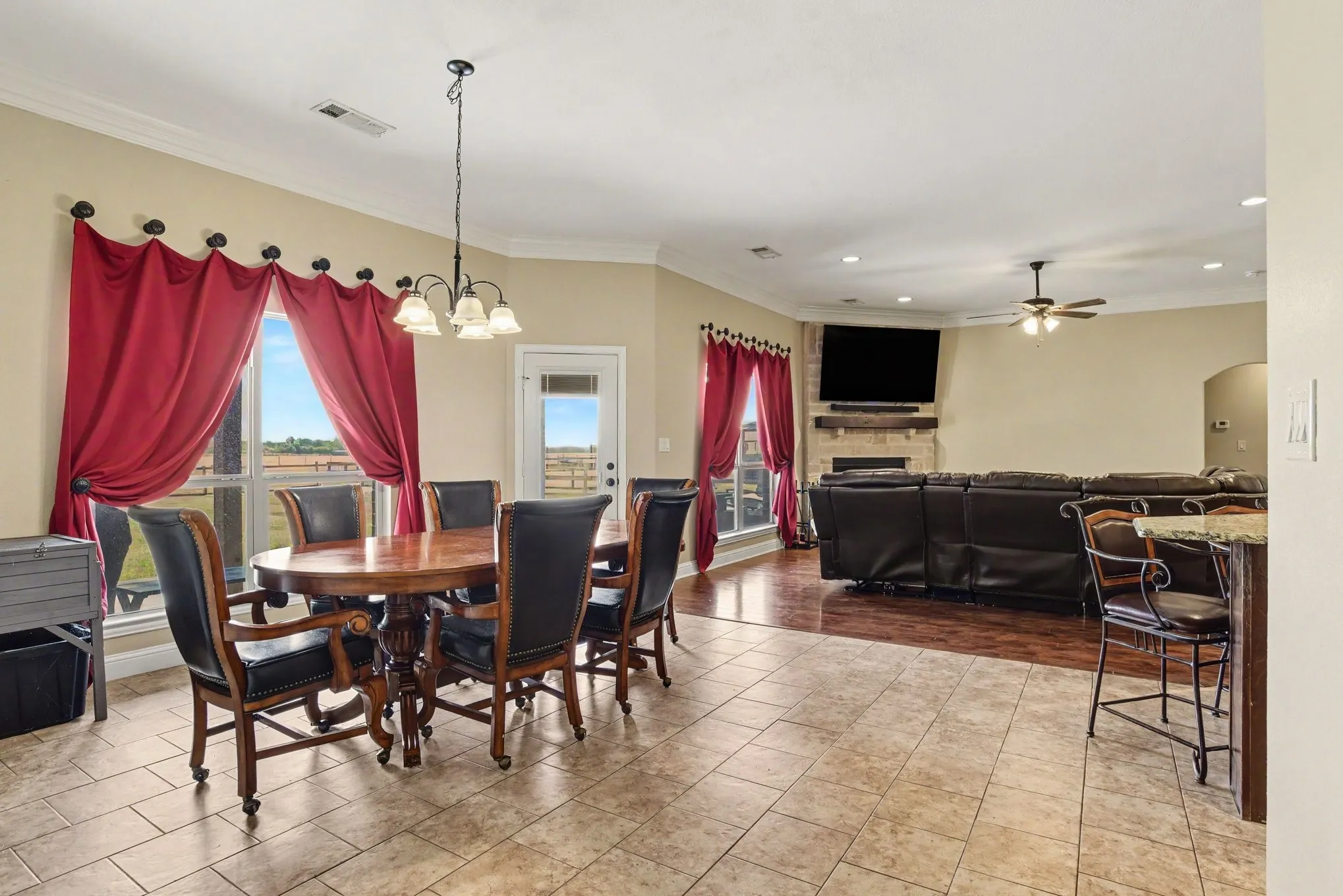Single Family Residence For Sale in Hunt County , 4909 County Road 2720, Caddo Mills, Texas 75135, 4 Bedroom, 2 Bathroom, 2 Garage spaces, 2,005 Sqft, built in 2016, mls#21368400, Real Estate Agent in Caddo Mills, Homes For Sale in Hunt county, Homes For Sale in Caddo Mills, Realtor in Caddo Mills Texas, Real Estate Brokerage Independent Realty Texas, Luminita Cordes Realtor
