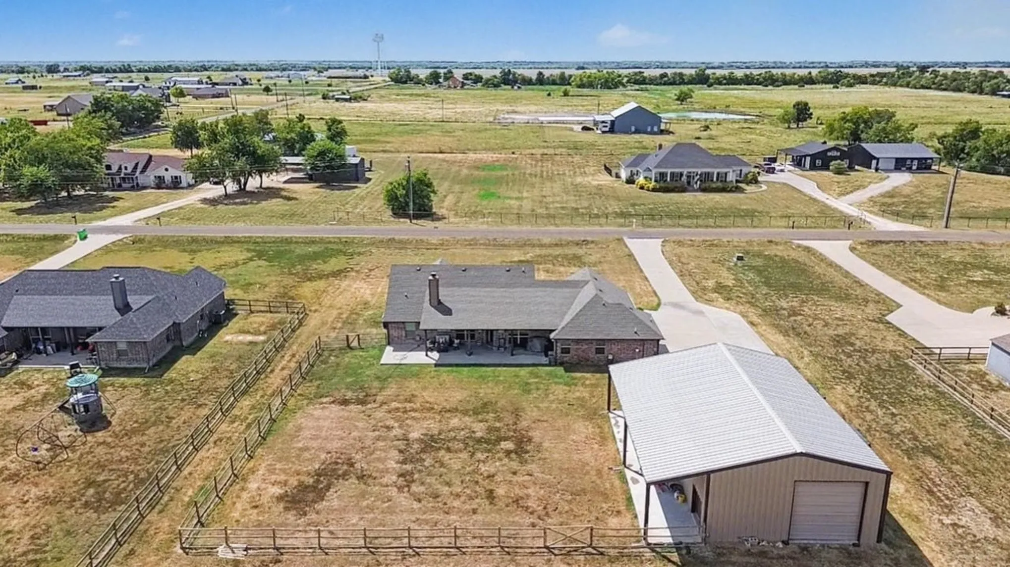 Single Family Residence For Sale in Hunt County , 4909 County Road 2720, Caddo Mills, Texas 75135, 4 Bedroom, 2 Bathroom, 2 Garage spaces, 2,005 Sqft, built in 2016, mls#21368400, Real Estate Agent in Caddo Mills, Homes For Sale in Hunt county, Homes For Sale in Caddo Mills, Realtor in Caddo Mills Texas, Real Estate Brokerage Independent Realty Texas, Luminita Cordes Realtor