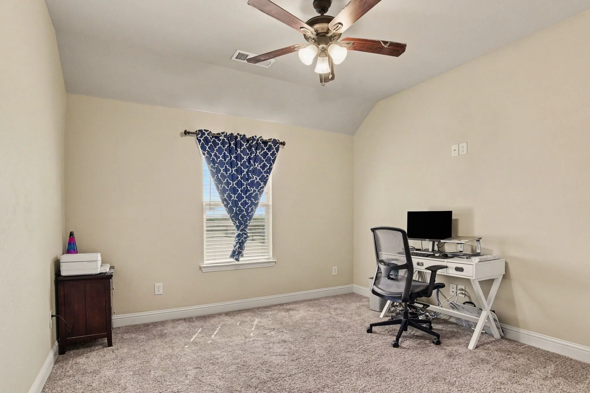 Single Family Residence For Sale in Hunt County , 4909 County Road 2720, Caddo Mills, Texas 75135, 4 Bedroom, 2 Bathroom, 2 Garage spaces, 2,005 Sqft, built in 2016, mls#21368400, Real Estate Agent in Caddo Mills, Homes For Sale in Hunt county, Homes For Sale in Caddo Mills, Realtor in Caddo Mills Texas, Real Estate Brokerage Independent Realty Texas, Luminita Cordes Realtor